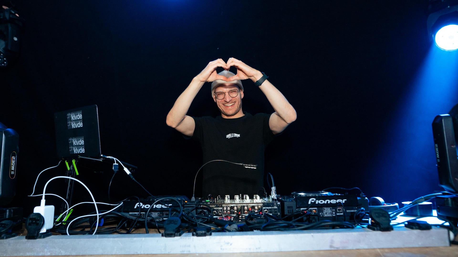 Beim Faschingsball des FC Luhe gings mit Vollgas weiter im Faschingstreiben.  (Bild: Hannes Stock)