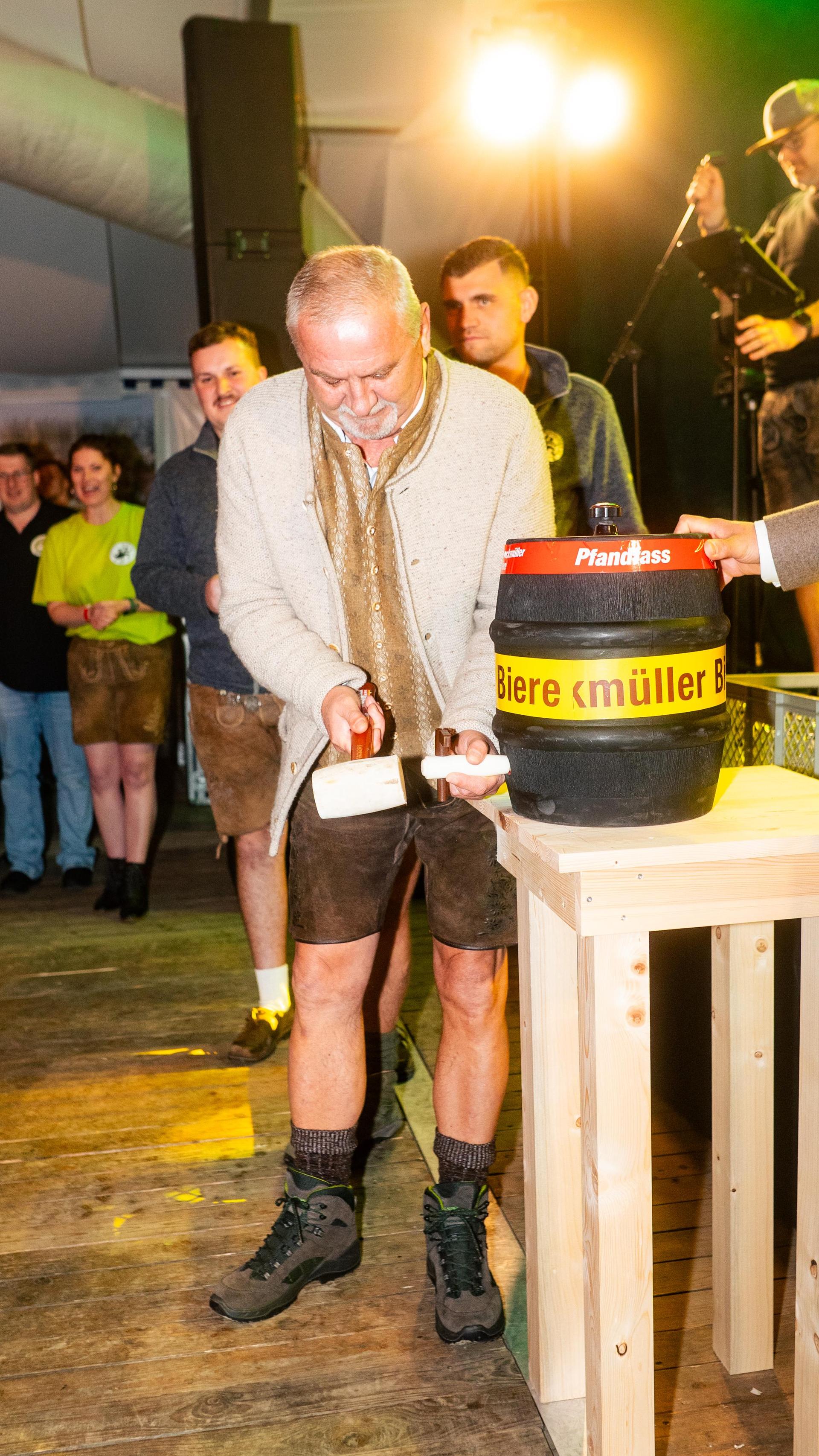 Alle Bilder vom Freitagabend auf der Kirwa in Weiherhammer. (Bild: Hannes Stock)