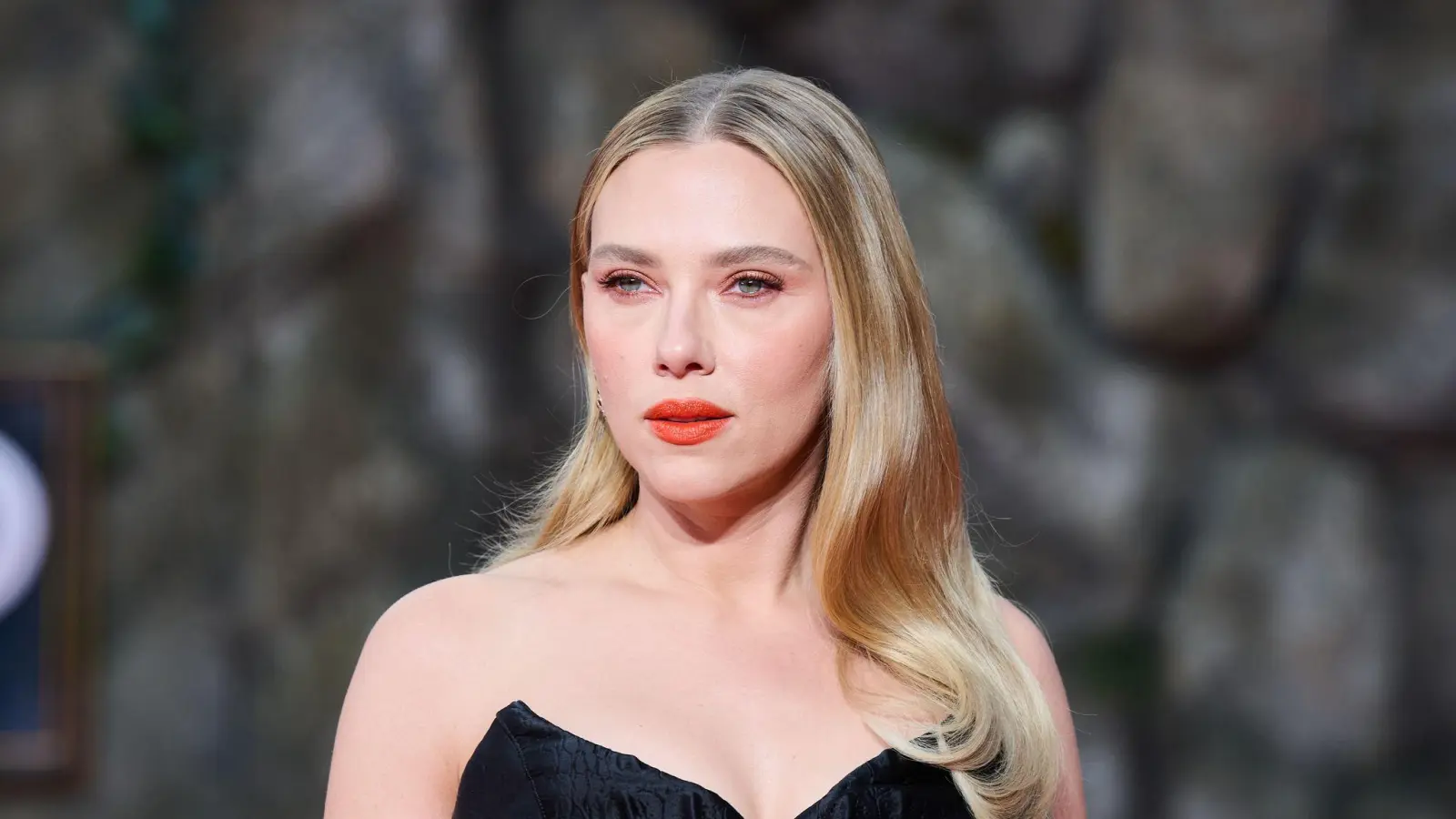 Scarlett Johansson lässt sich auf einen Gruselstoff ein. (Archivbild)  (Bild: Annette Riedl/dpa)