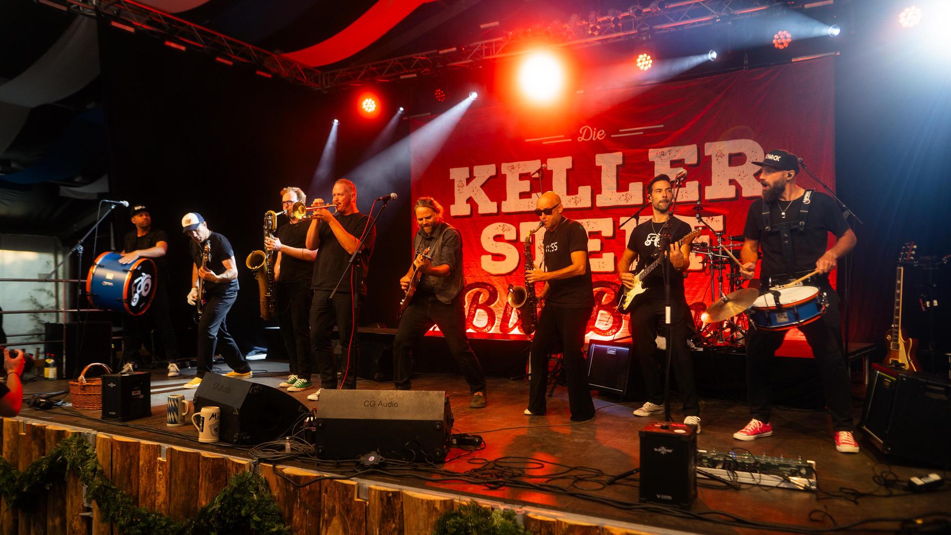 Am Sonntagabend bebte das Kirwa-Festzelt in Pfreimd. (Bild: Hannes Stock)