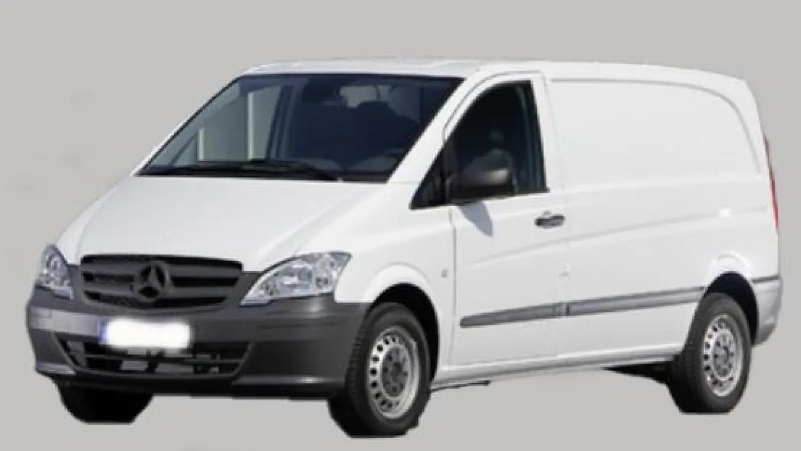 Die Polizei sucht nach einem weißen Mercedes Benz Vito, der mit Einbrüchen in Verbindung stehen könnte. (Symbolbild: Polizei Bayern)