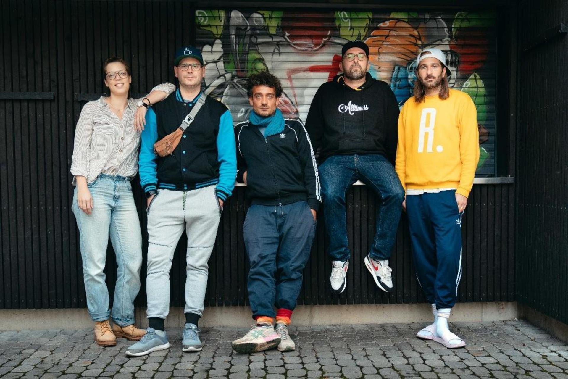 Dicht &amp; Ergreifend treten beim Schlosspark Festival 2027 in Schwarzenfeld auf. (Bild: Leon Zarbock)
