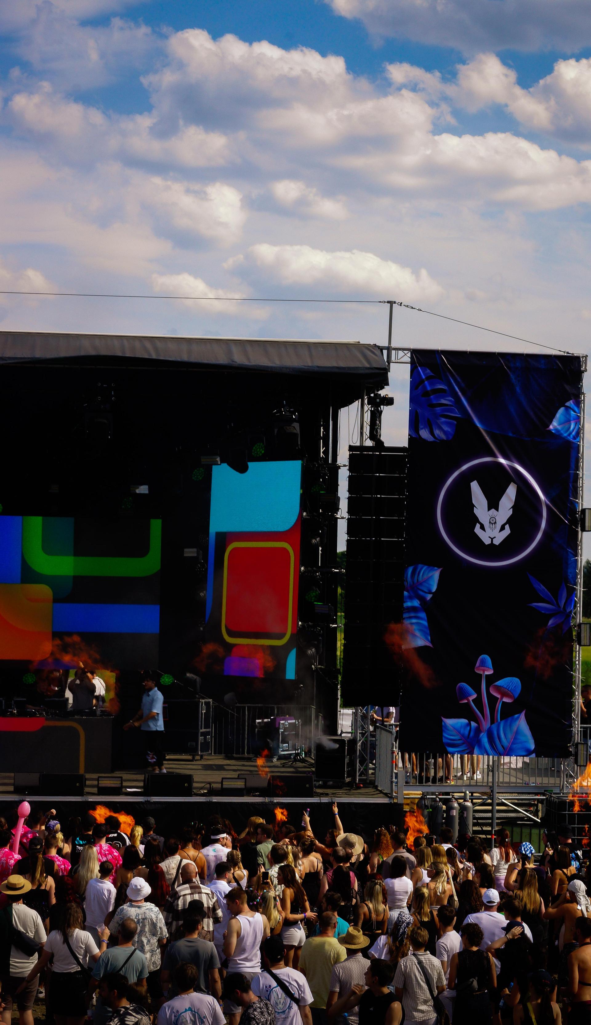 Das „White Rabbit”-Festival 2025. (Bild: Lilly Schraml)