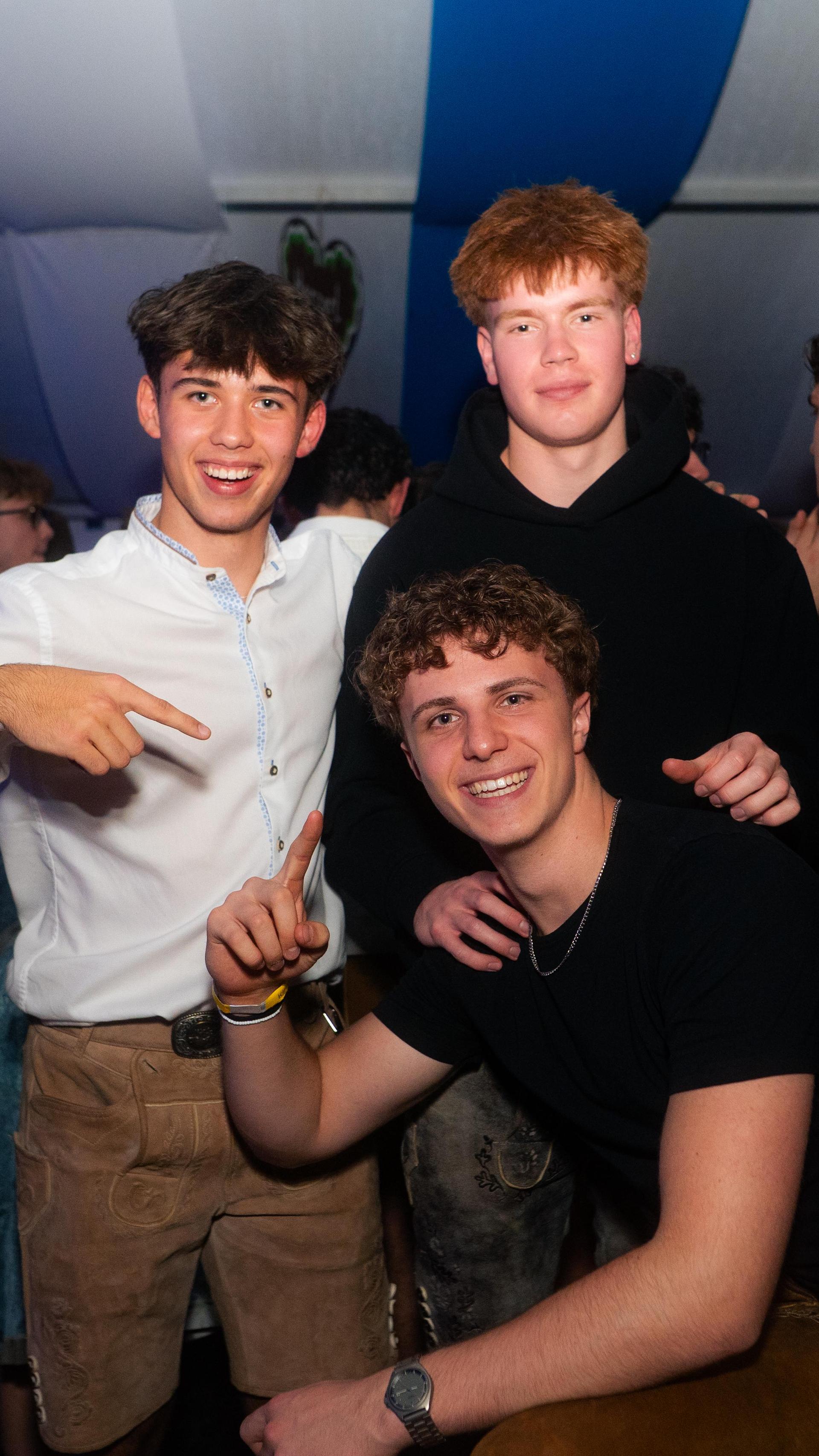 Alle Samstagsbilder der Kirwa in Weiherhammer. (Bild: Hannes Stock)