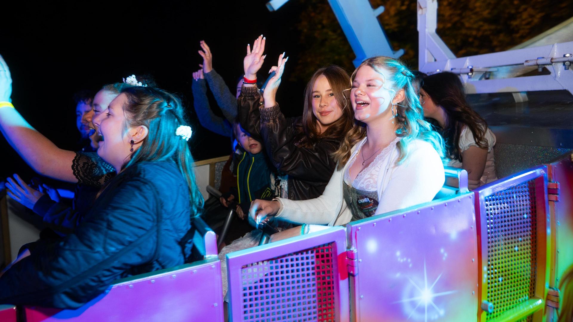 Alle Samstagsbilder der Kirwa in Weiherhammer. (Bild: Hannes Stock)