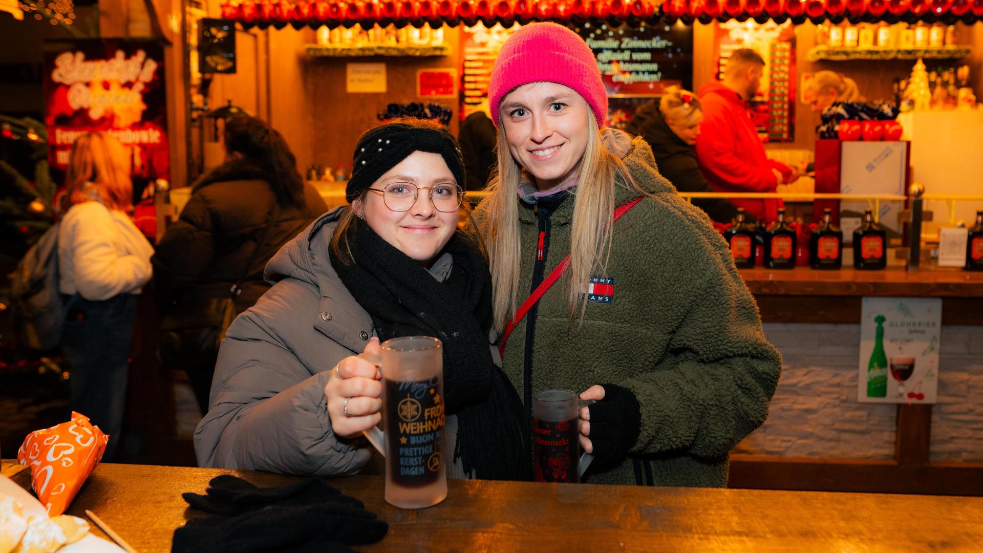Fotos vom Weidener Weihnachtsmarkt am Freitag.  (Bild: Hannes Stock)