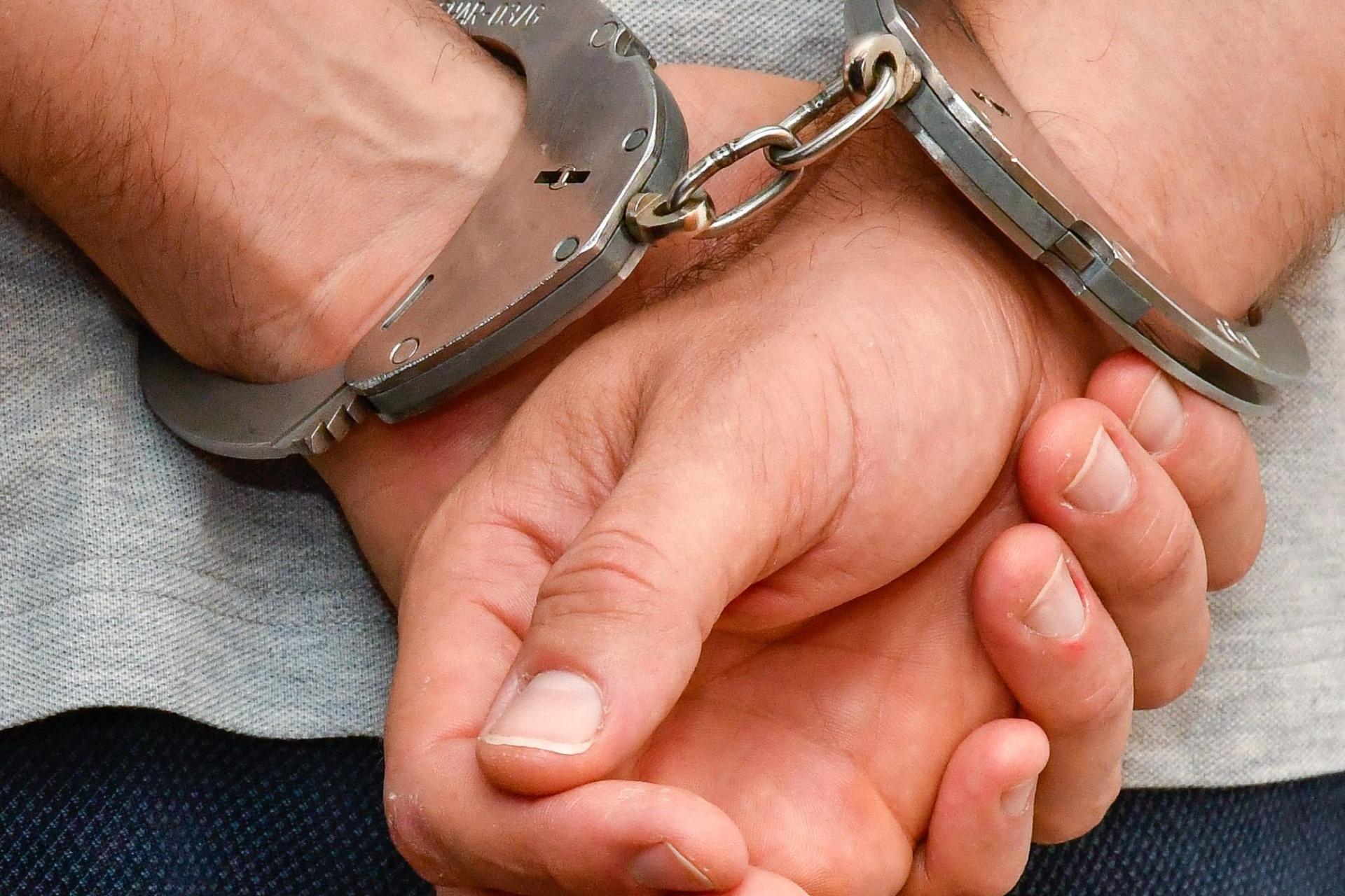 Nach einer Schlägerei am ZOH in Bayreuth flüchtete der Täter.  (Symbolbild: Petra Hartl)