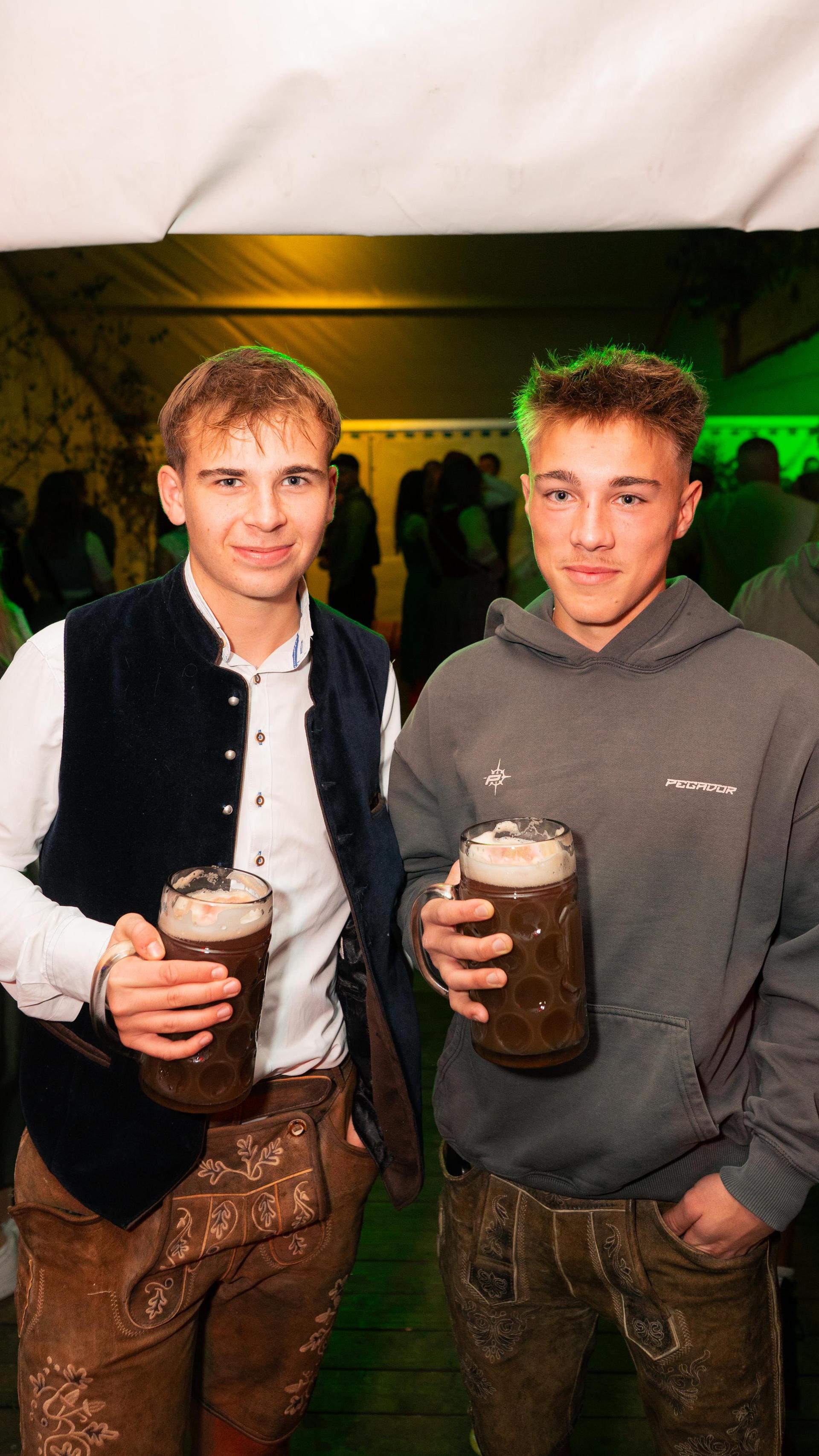 Die Störnsteiner Kirwa am Samstagabend.  (Bild: Hannes Stock)