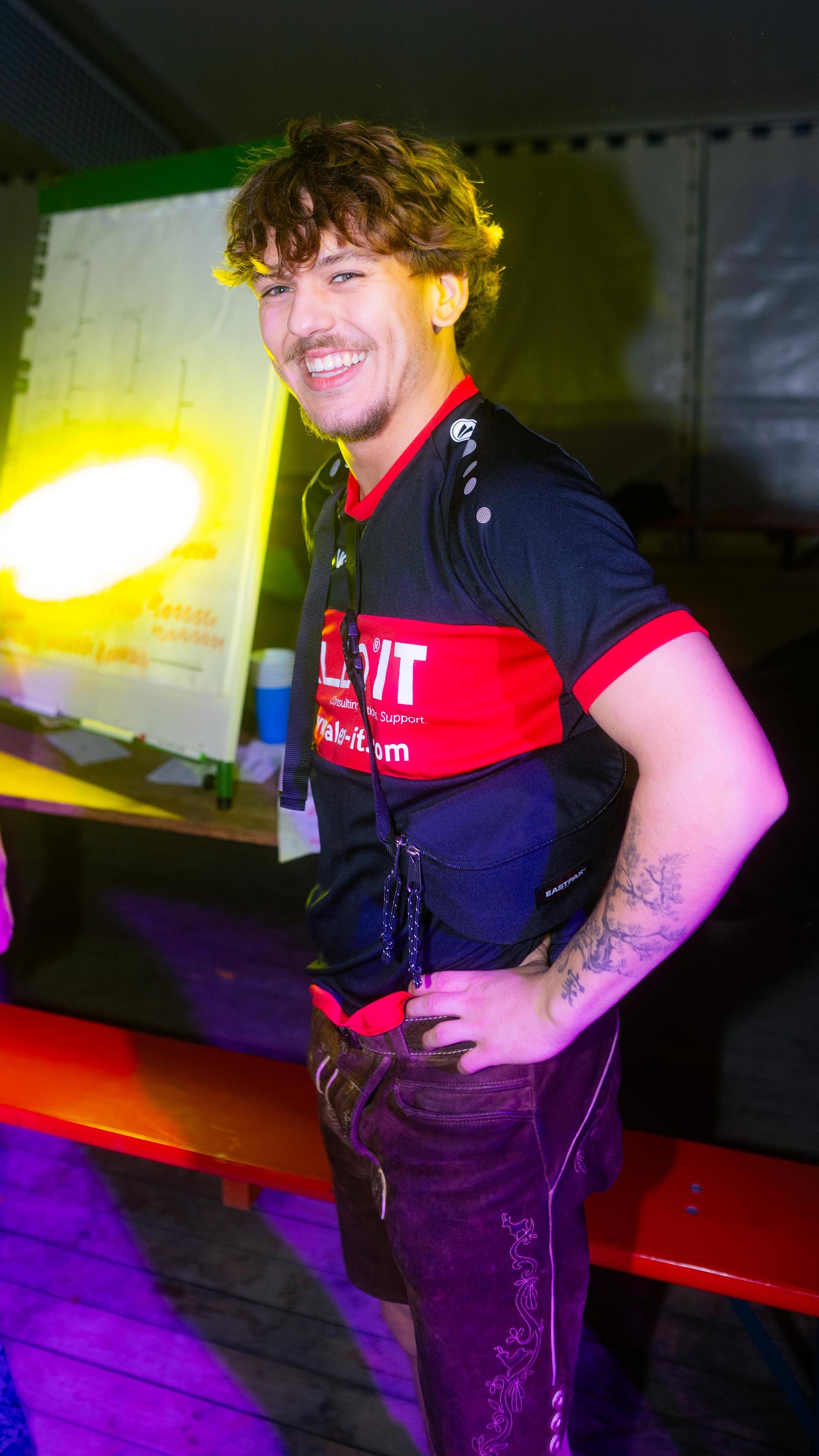 Bilder vom Freitagabend zur Kirwa in Luhe-Wildenau. (Bild: Hannes Stock)