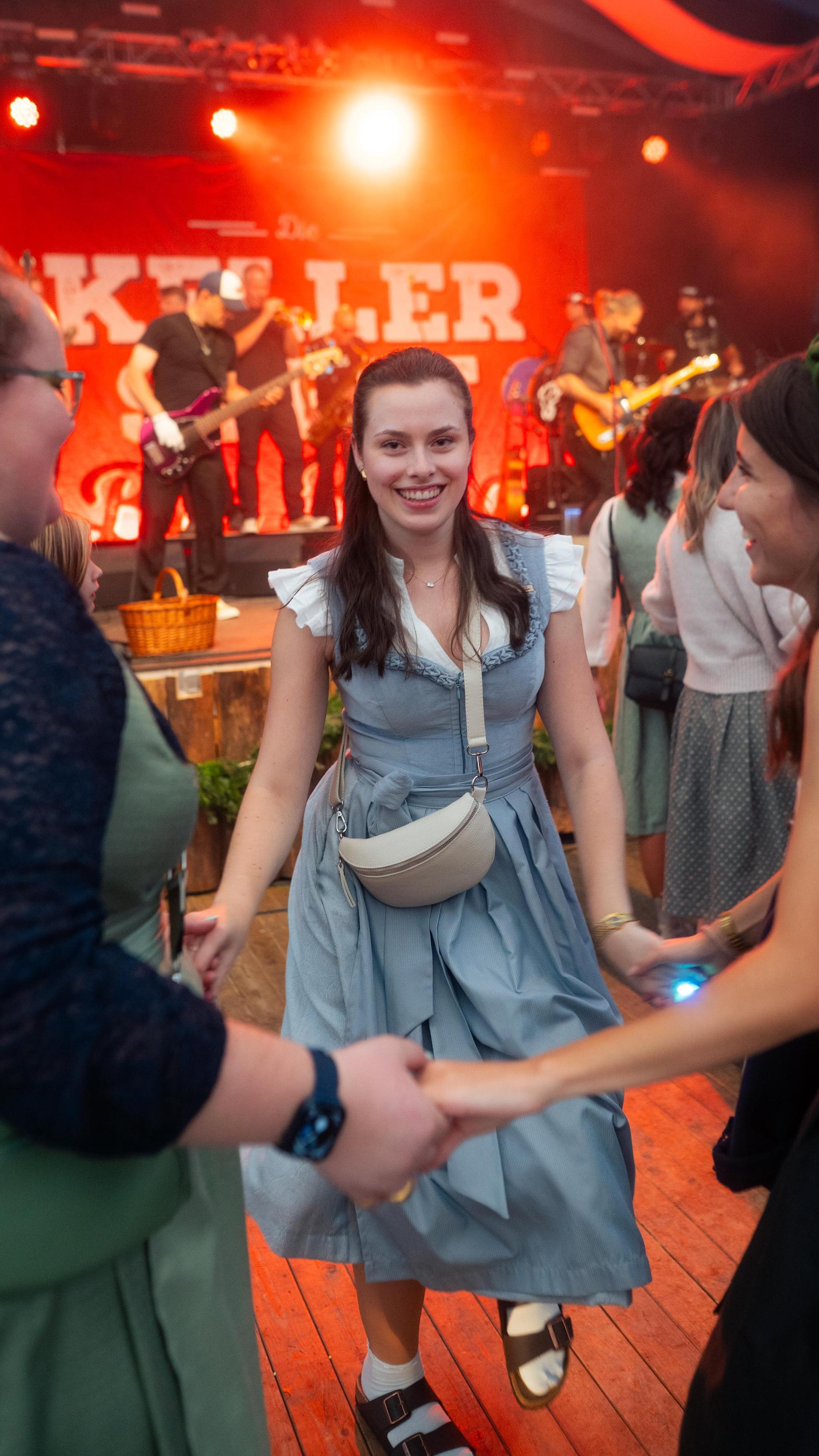 Am Sonntagabend bebte das Kirwa-Festzelt in Pfreimd. (Bild: Hannes Stock)