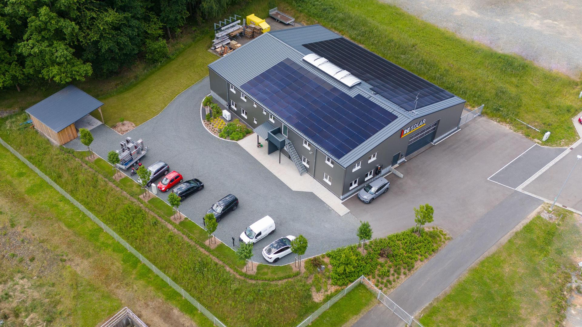 RE Solar lädt am Sonntag, 27. September, von 10 bis 17 Uhr zum „Tag der offenen Tür” ein. (Bild: Bernd Schoenfelder)