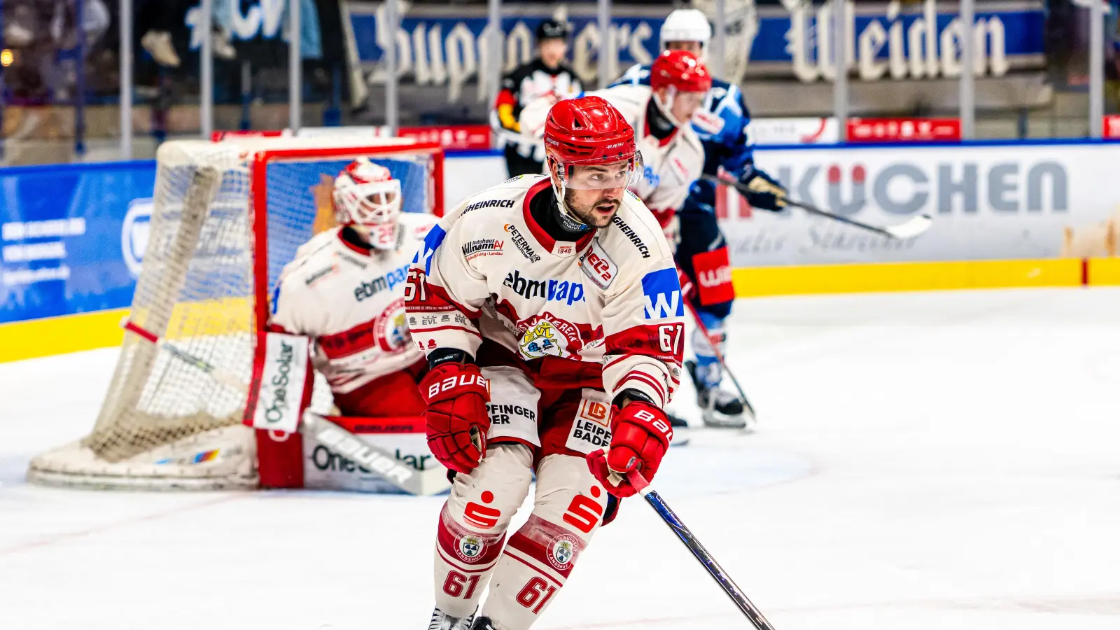 David Elsner und der EV Landshut führen mit 1:0 in der Serie gegen die DEG.  (Archivbild: Elke Englmaier)