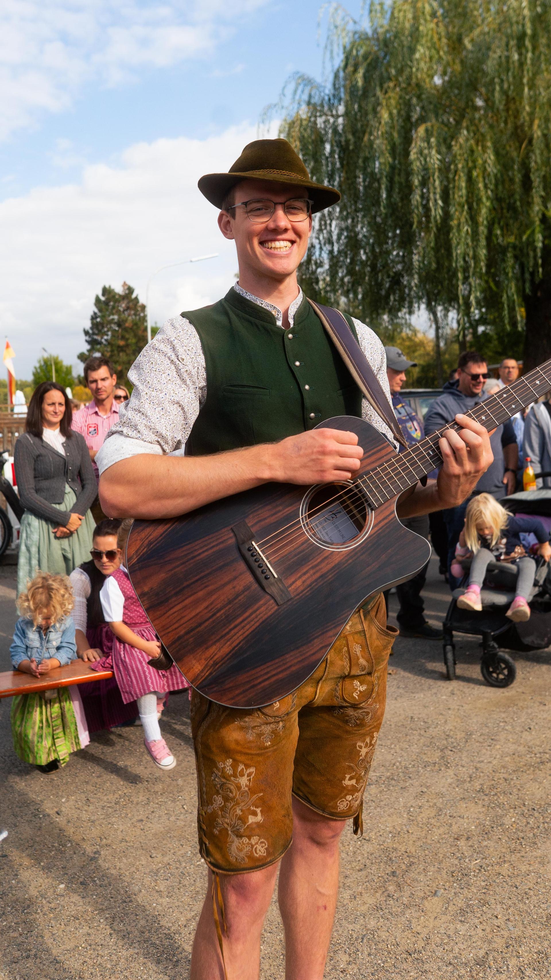 Auch am Sonntag wurde in Oberwildenau Kirwa gefeiert! (Bild: Hannes Stock)