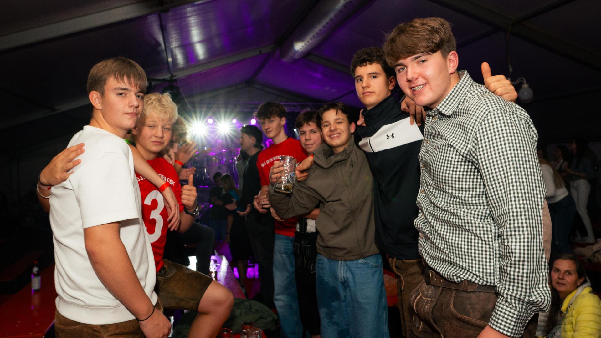 Die Highlights am Samstag bei der Kirchweih der DJK Weiden. (Bild: Hannes Stock)