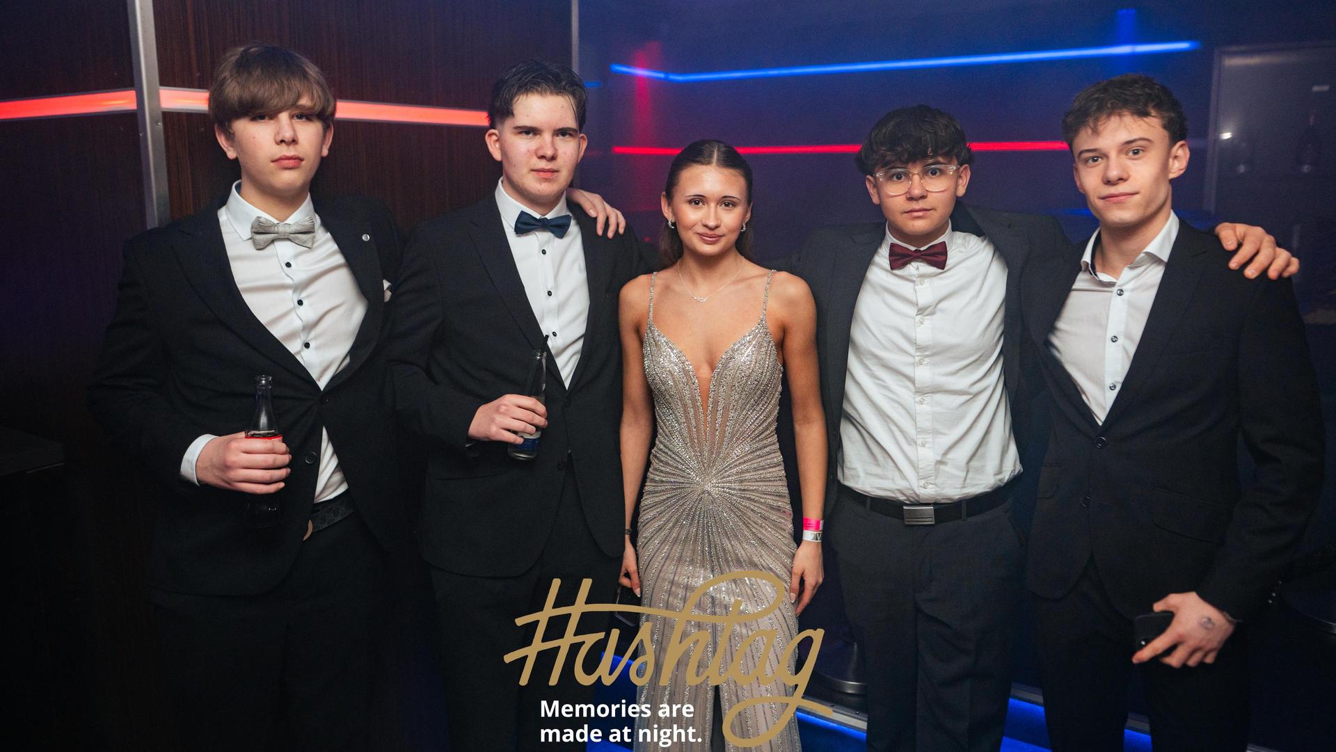 Am Freitag haben sich im Weidener Hashtag alle „SAINTS &amp; SINNERS” versammelt. (Bild: Hannes Stock)