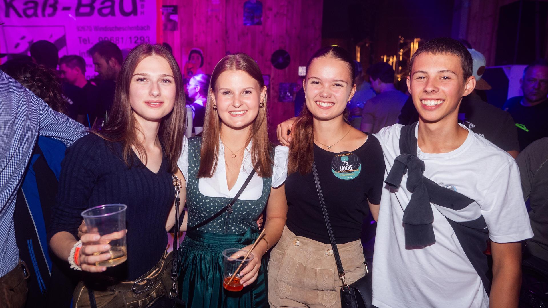 Die Fotos vom Samstagabend am Wurzer O'Schnitt 2025. (Bild: Hannes Stock)