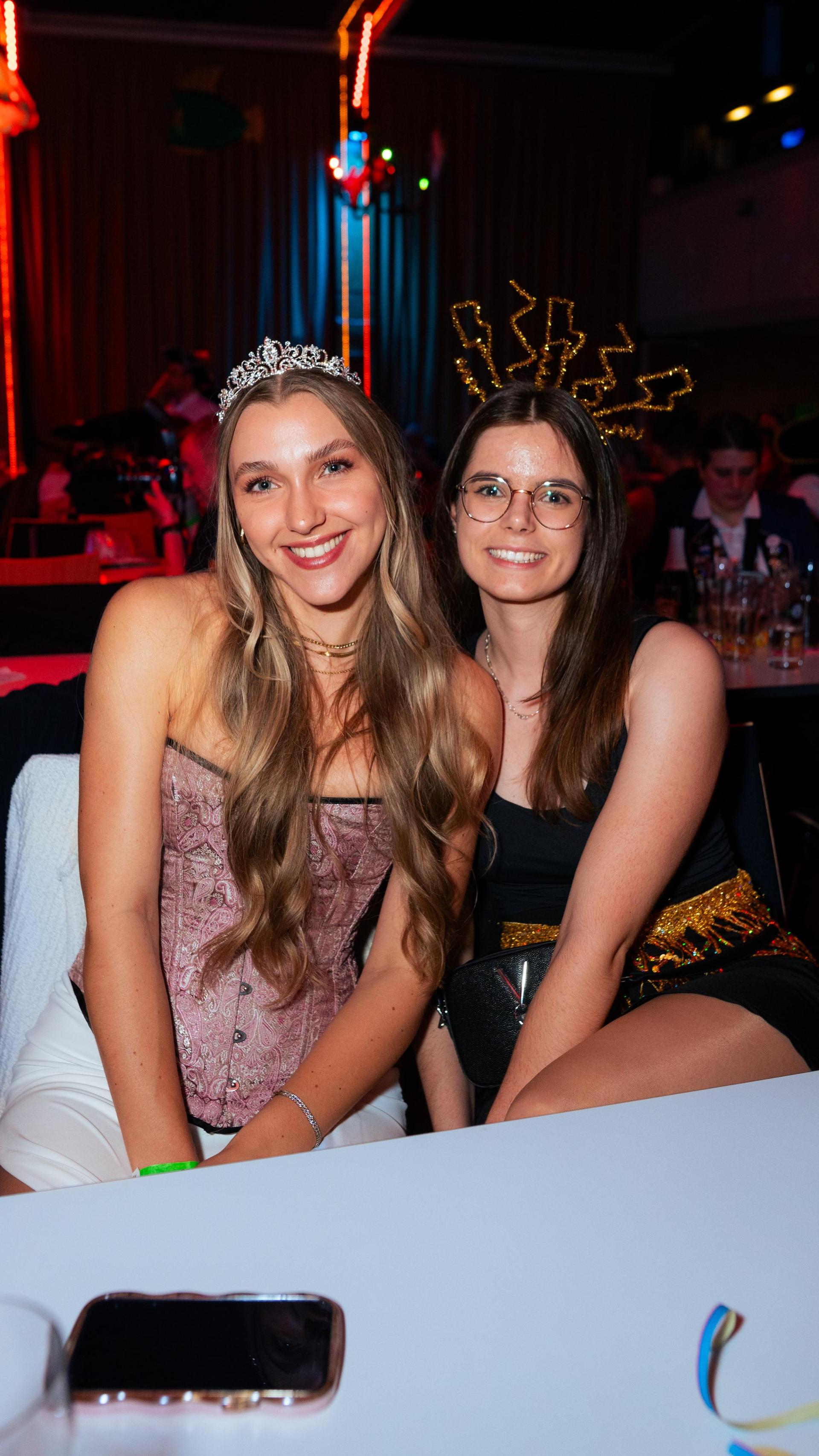 Der Rosenmontagsball in Vohenstrauß war ein Besuchermagnet. (Bild: Hannes Stock)