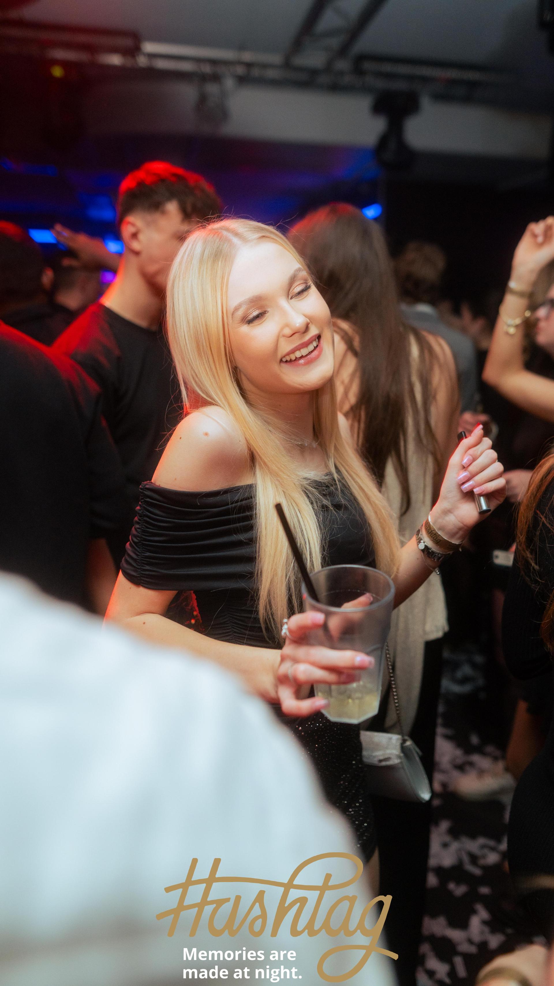 Zum Jahresabschluss gab es im Hashtag nochmal eine große Silvesterparty. Mit dabei war Fotograf Hannes Stock. (Bild: Hannes Stock)