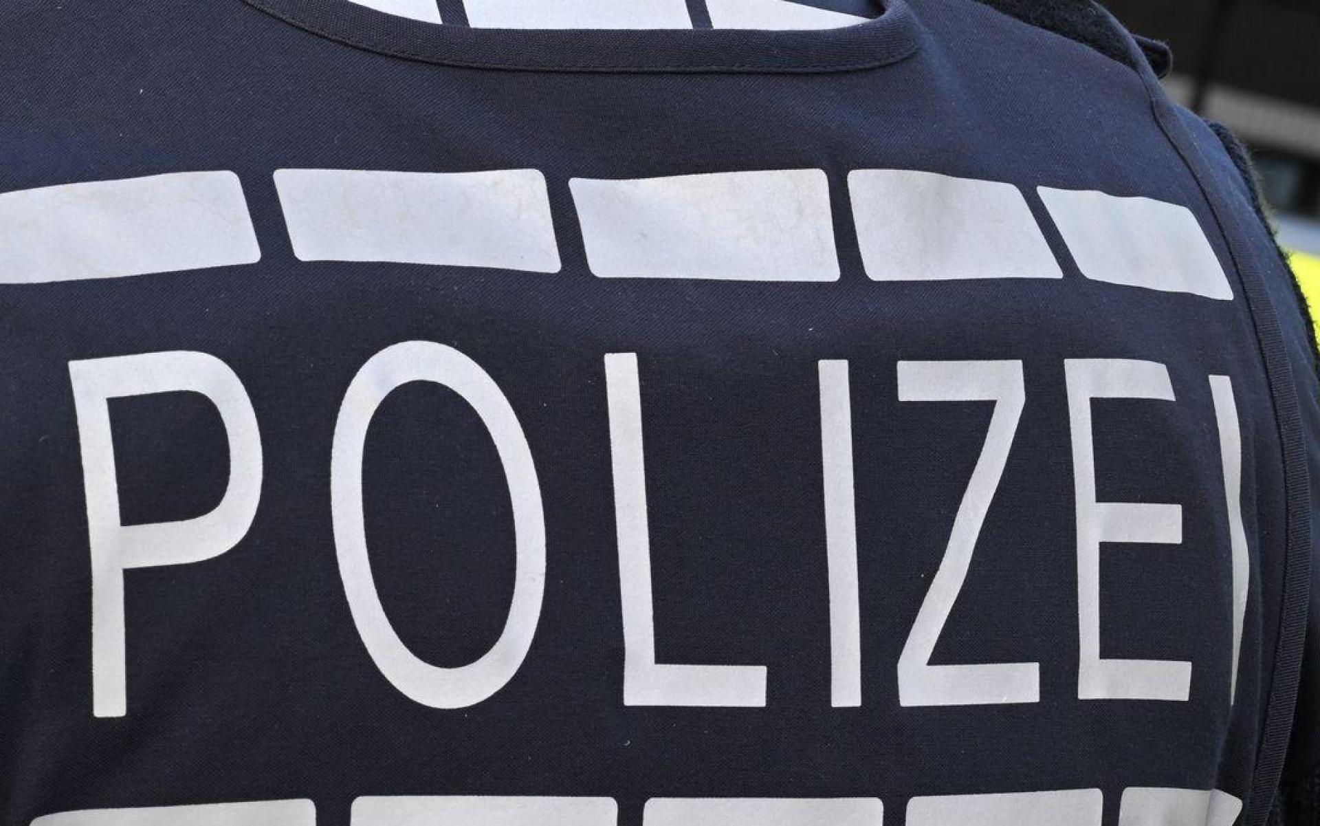 Die Polizei sucht nun nach den Verursachern. (Symbolbild) (Bild: Bernd Weißbrod/dpa)
