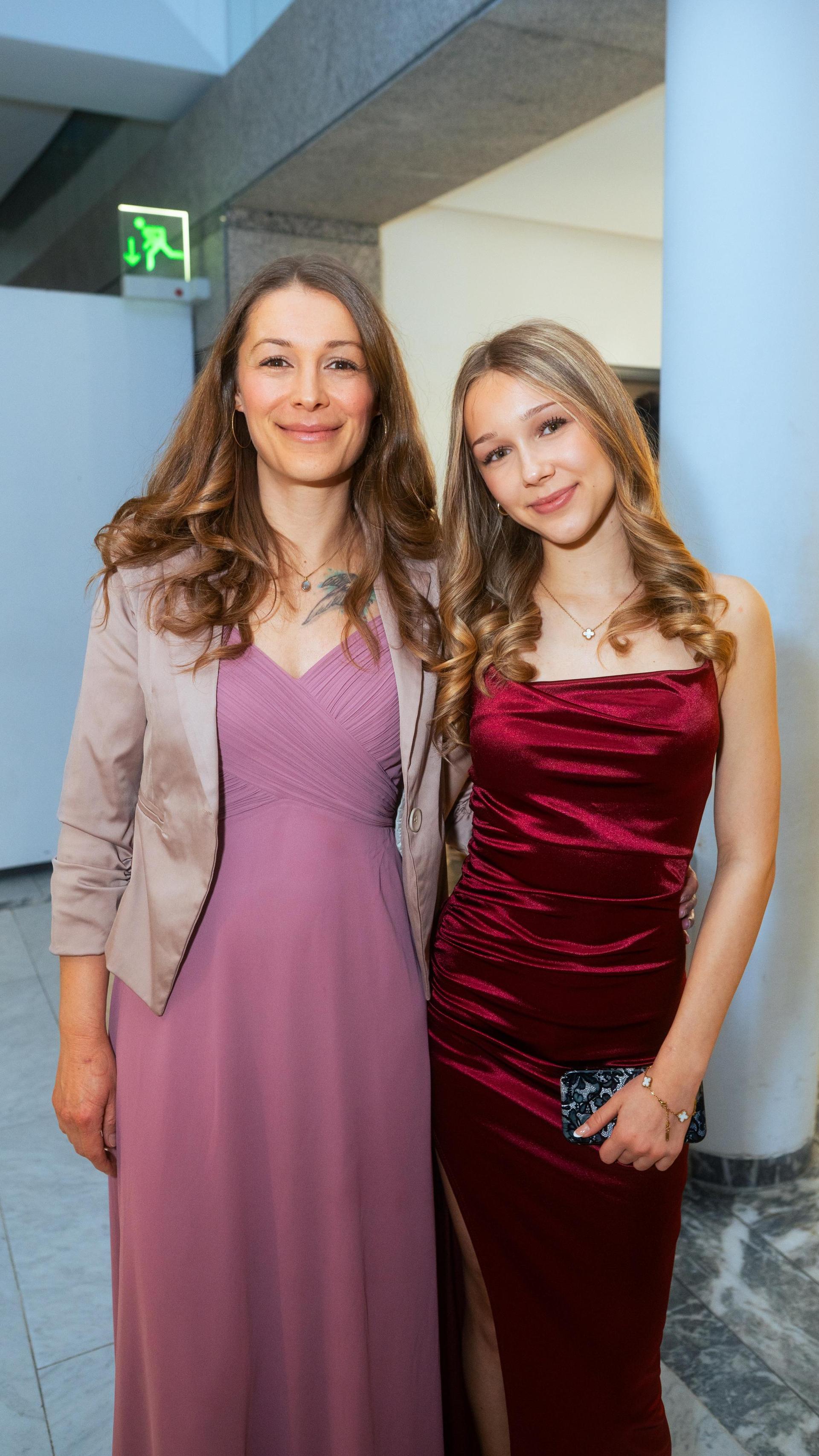 So war der Abschlussball der Realschulen in Weiden. (Bild: Hannes Stock)