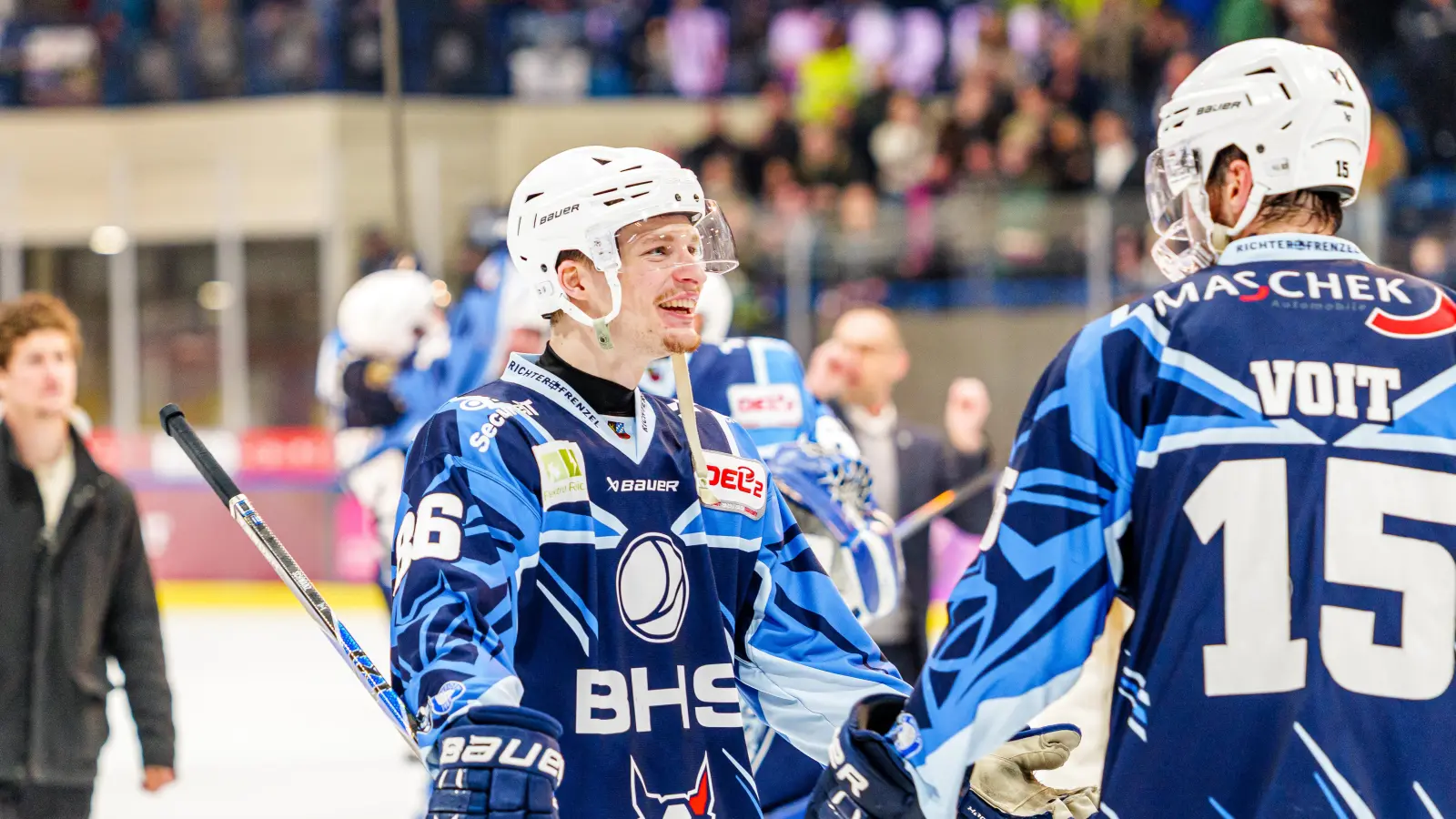 Tom Schwarz (links) wird in der kommenden Saison für den ESV Kaufbeuren auflaufen. (Archivbild: Elke Englmaier)
