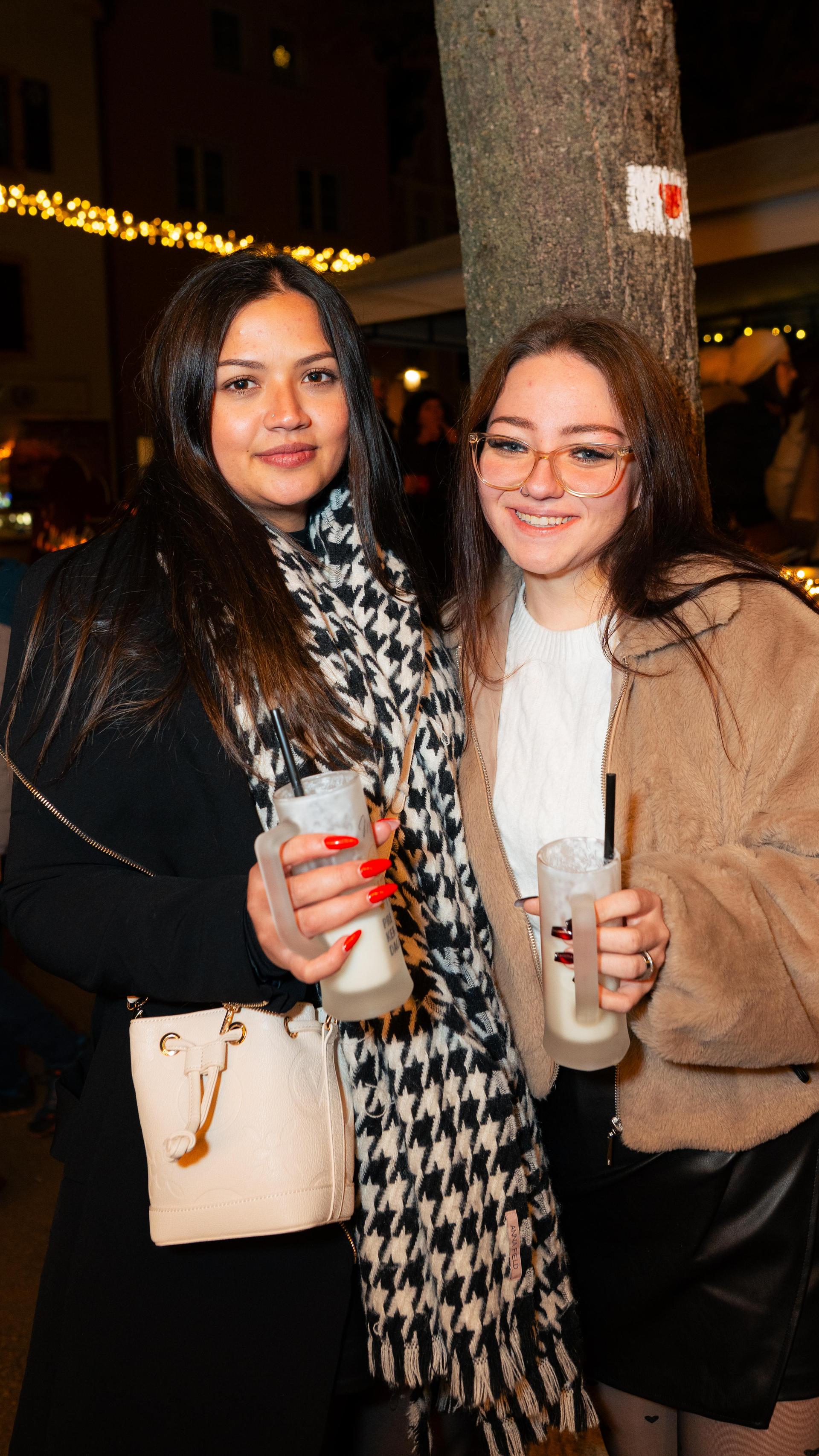 Fotos vom Weidener Weihnachtsmarkt am Freitag.  (Bild: Hannes Stock)