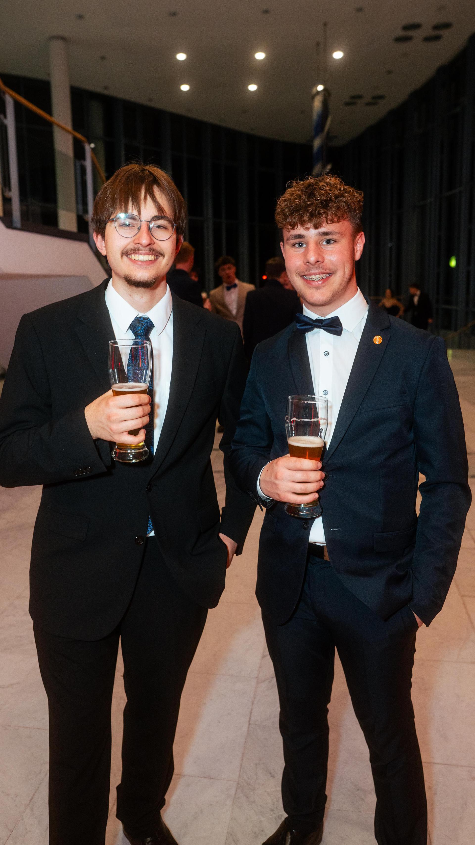 So war der Abschlussball der Realschulen in Weiden. (Bild: Hannes Stock)