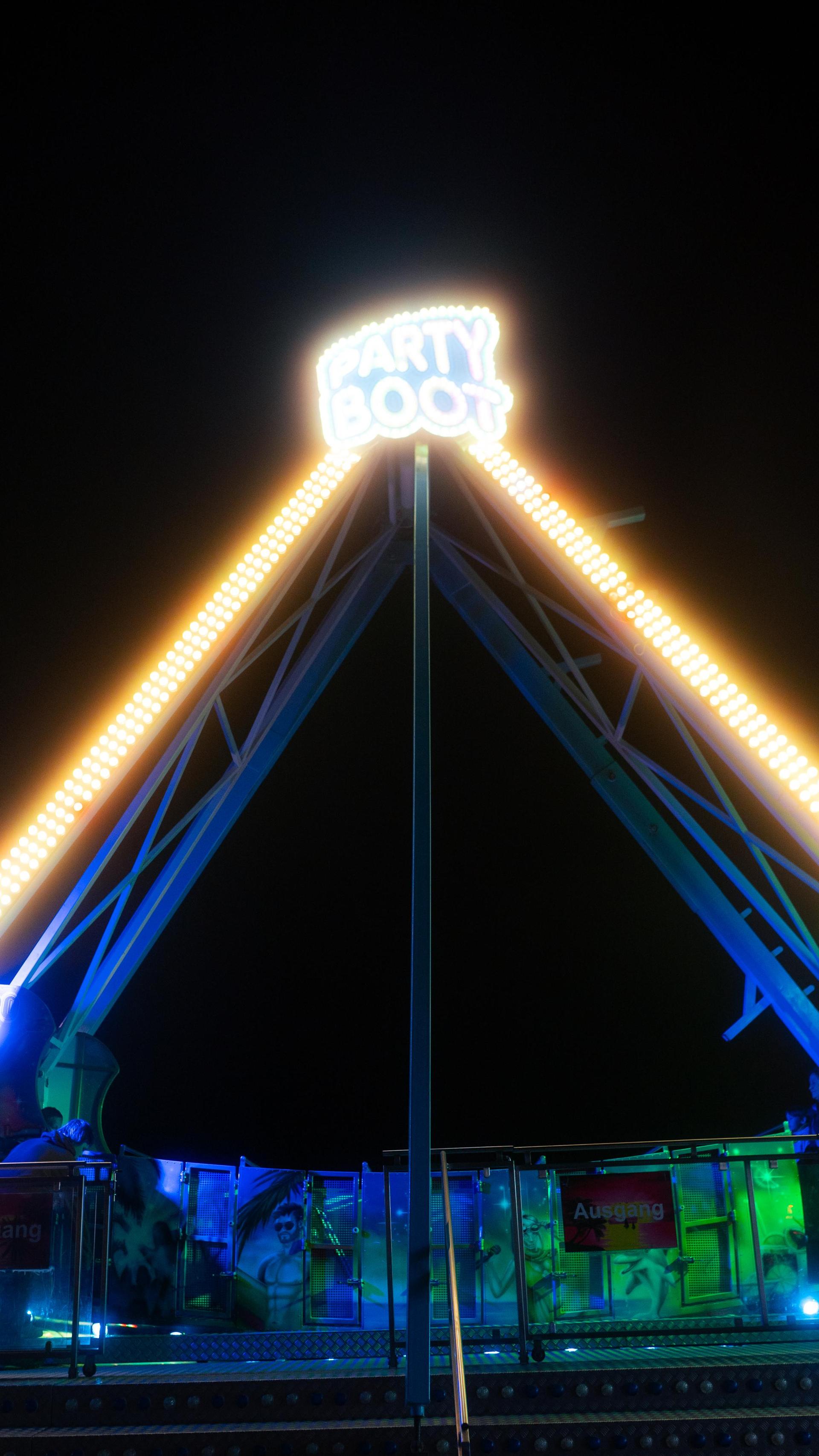 Alle Bilder vom Freitagabend auf der Kirwa in Weiherhammer. (Bild: Hannes Stock)