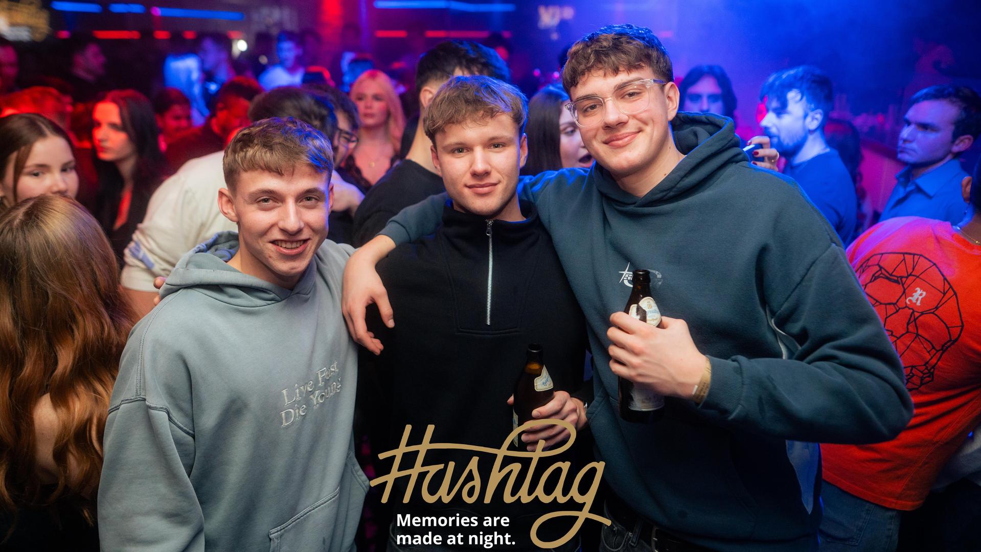 Zum Jahresabschluss gab es im Hashtag nochmal eine große Silvesterparty. Mit dabei war Fotograf Hannes Stock. (Bild: Hannes Stock)