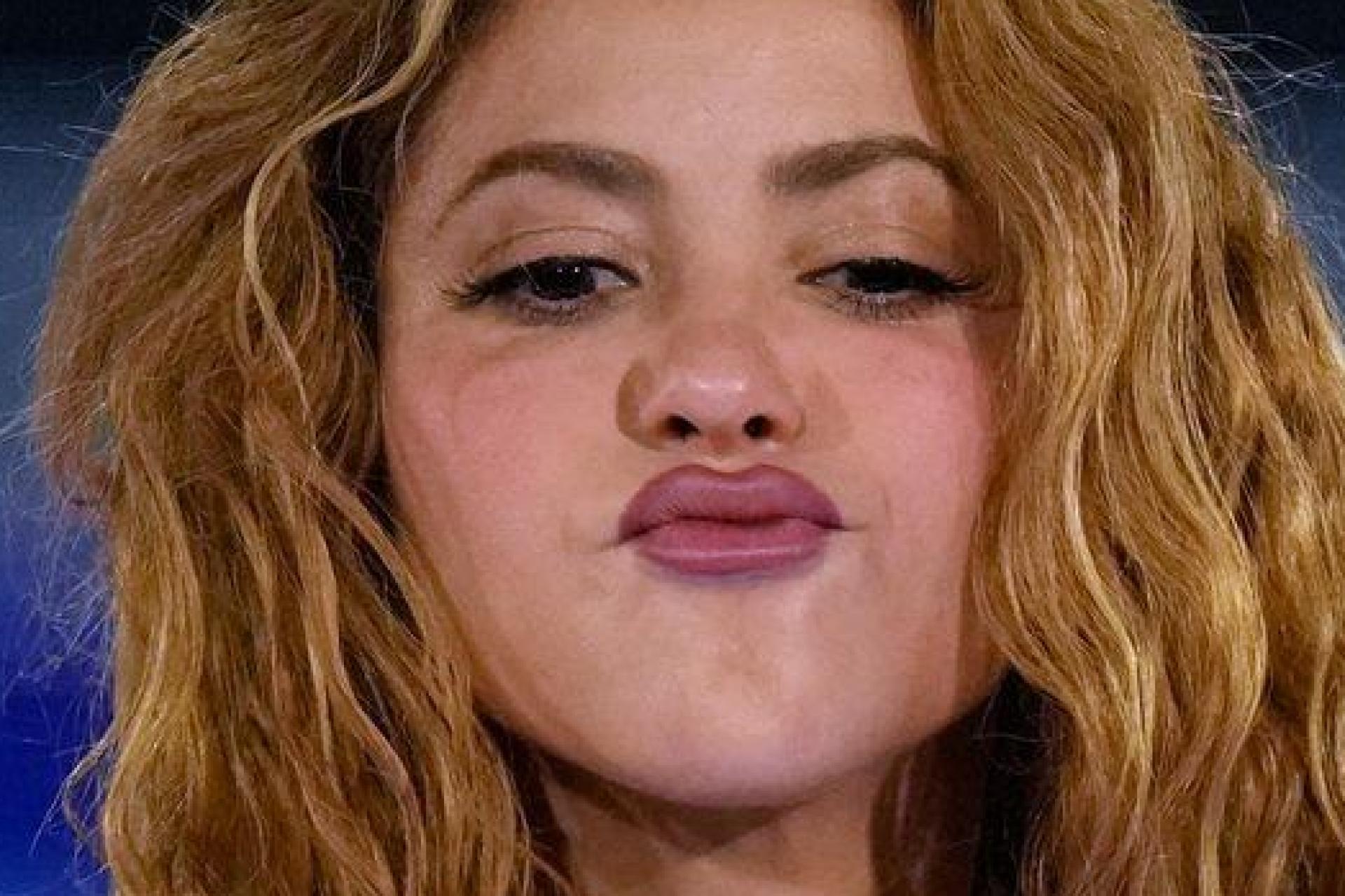 Shakira hat mit einem kostenlosen Konzert in Rio de Janeiro ein Millionenpublikum begeistert. (Bild: Silvia Izquierdo/AP/dpa)