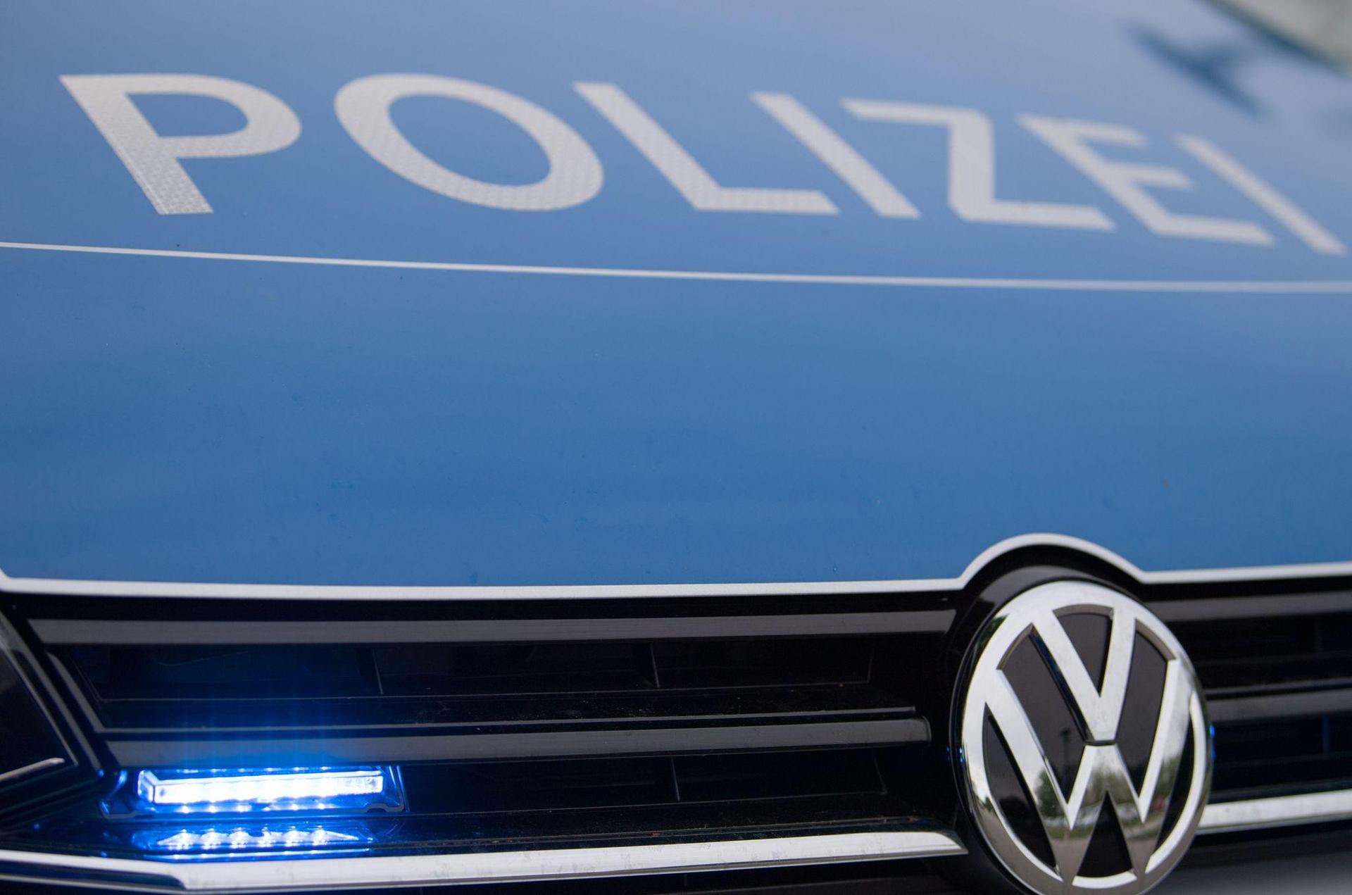 Ein Bedienteil einer Heizung in Eslarn wurde beschädigt. Die Polizei sucht Zeugen. (Symbolbild: Lino Mirgeler/dpa)