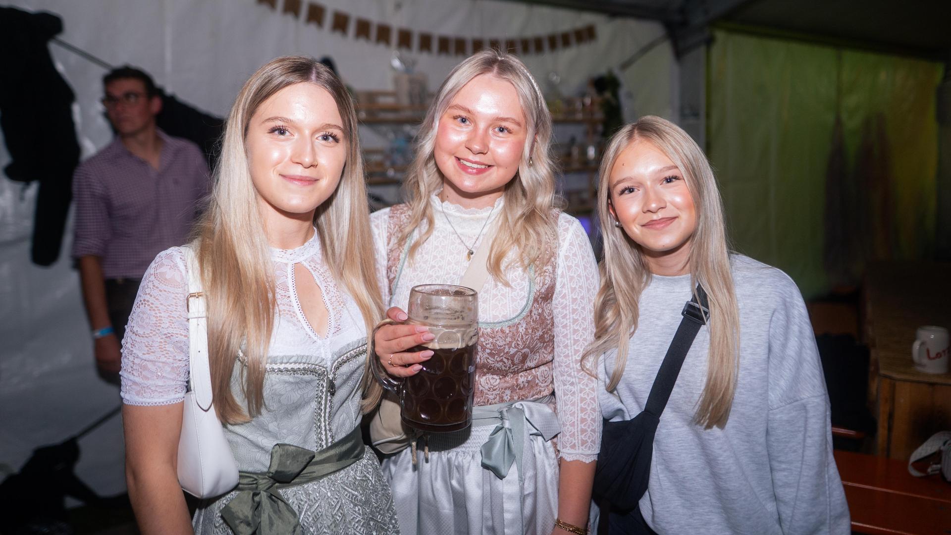 Wernberg feiert Kirwa, die Stoapfälzer Spitzbuam liefern die Musik zum Fest. (Bild: Hannes Stock)