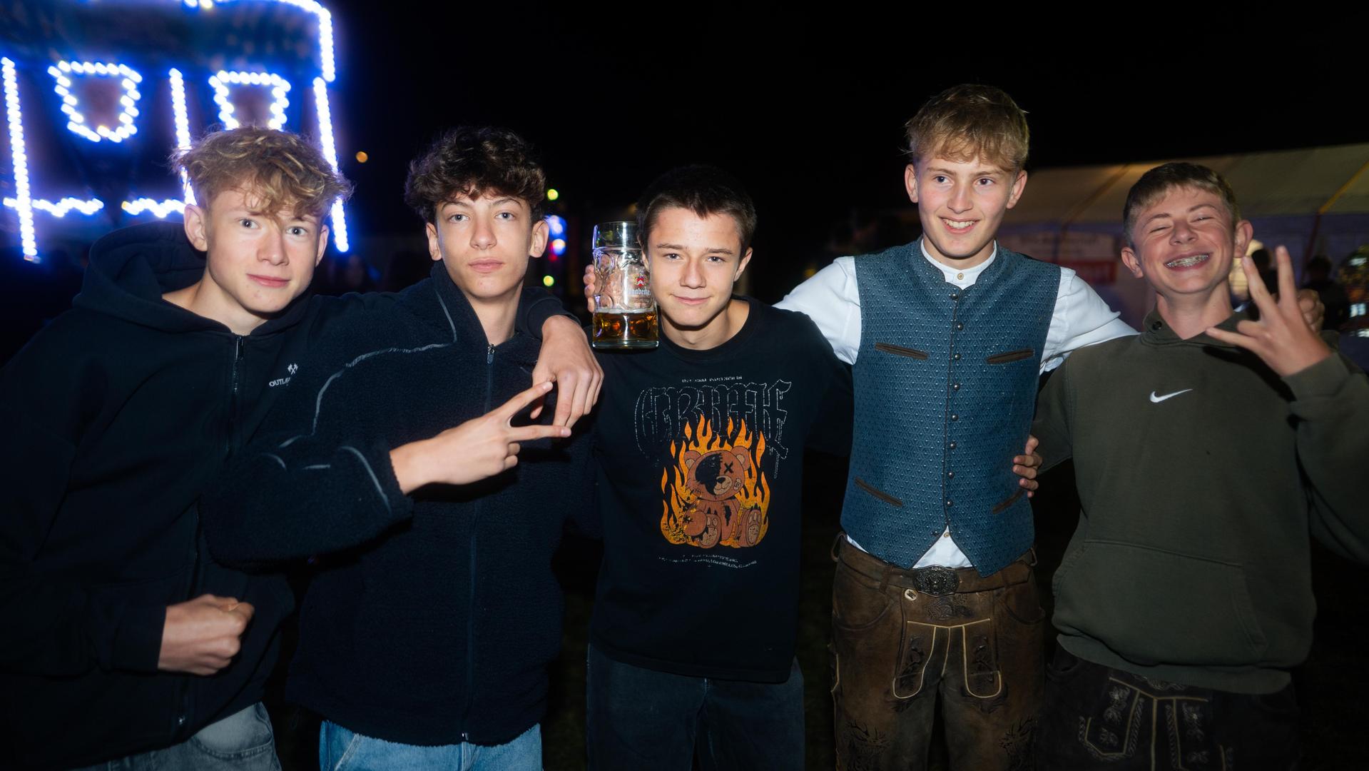 Wernberg feiert Kirwa, die Stoapfälzer Spitzbuam liefern die Musik zum Fest. (Bild: Hannes Stock)