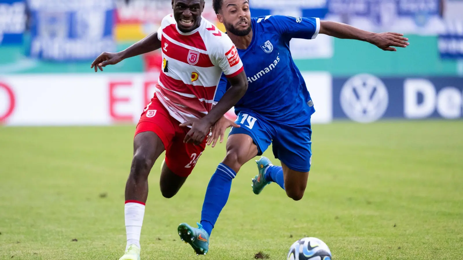 Jahn Regensburg erinnert an Agyemang Diawusie. (Bild: Sven Hoppe/dpa)