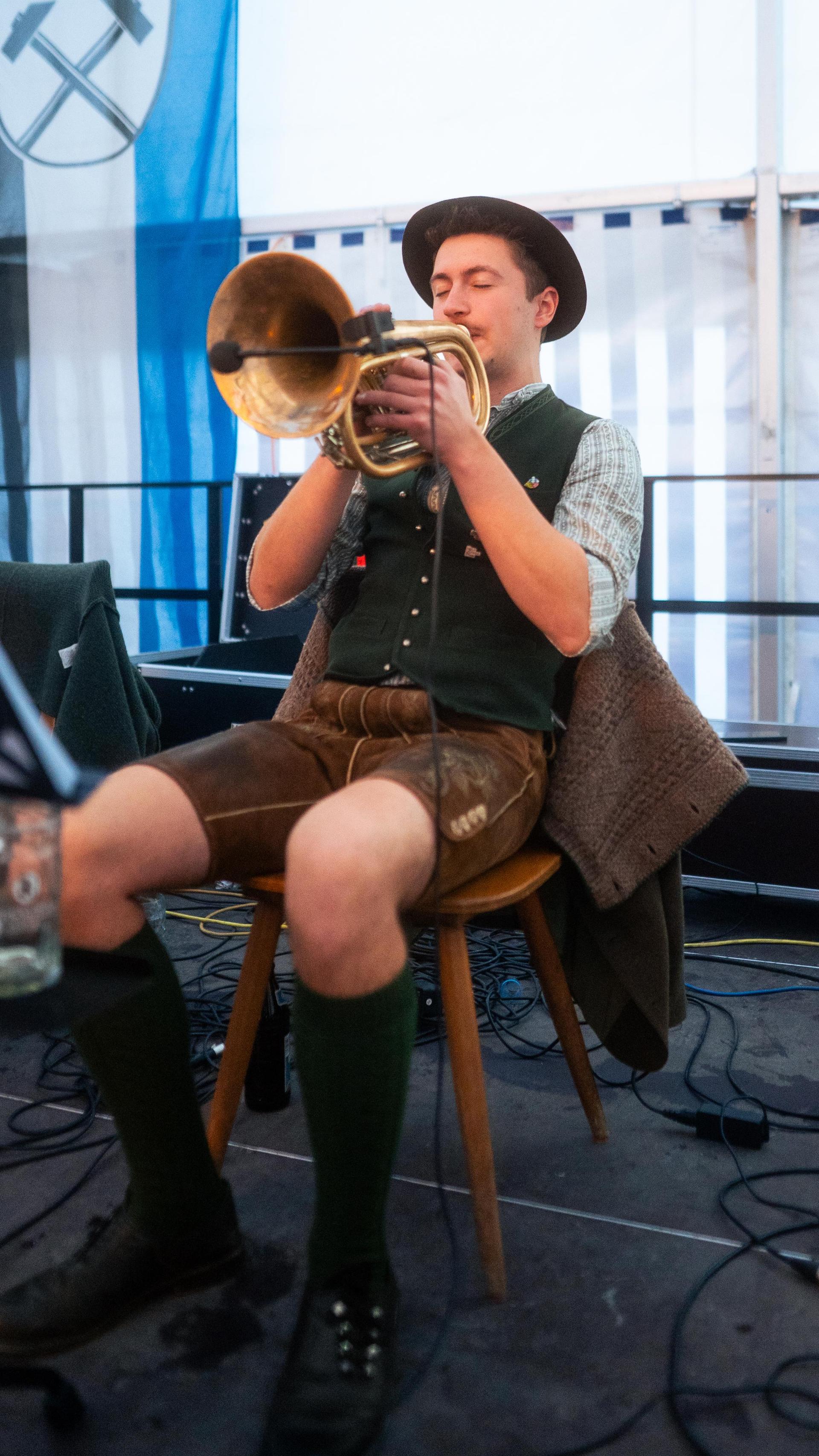 Auch am Sonntag habt ihr auf der Kirwa in Weiherhammer gefeiert. (Bild: Hannes Stock)