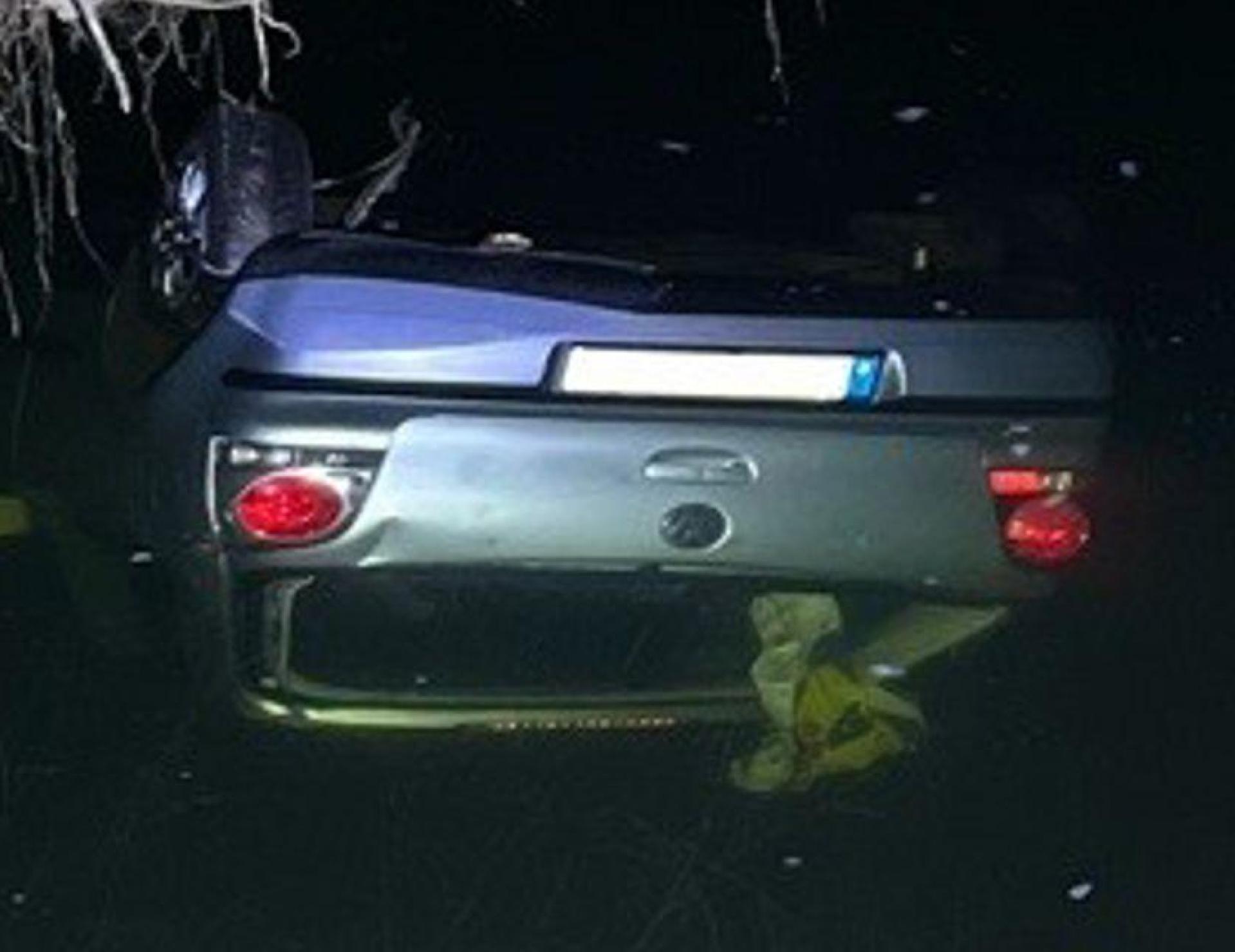 Die vier jungen Menschen kamen leicht verletzt ins Krankenhaus.  (Bild: ---/ Polizei Lichtenfels/dpa)