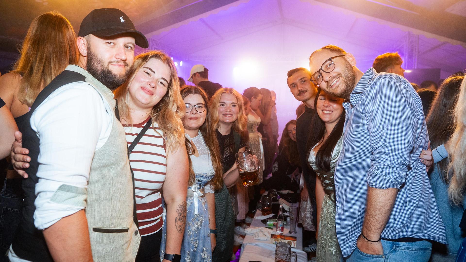 Die Bilder vom Freitag auf dem Weidener Volksfest 2025. (Bild: Hannes Stock)
