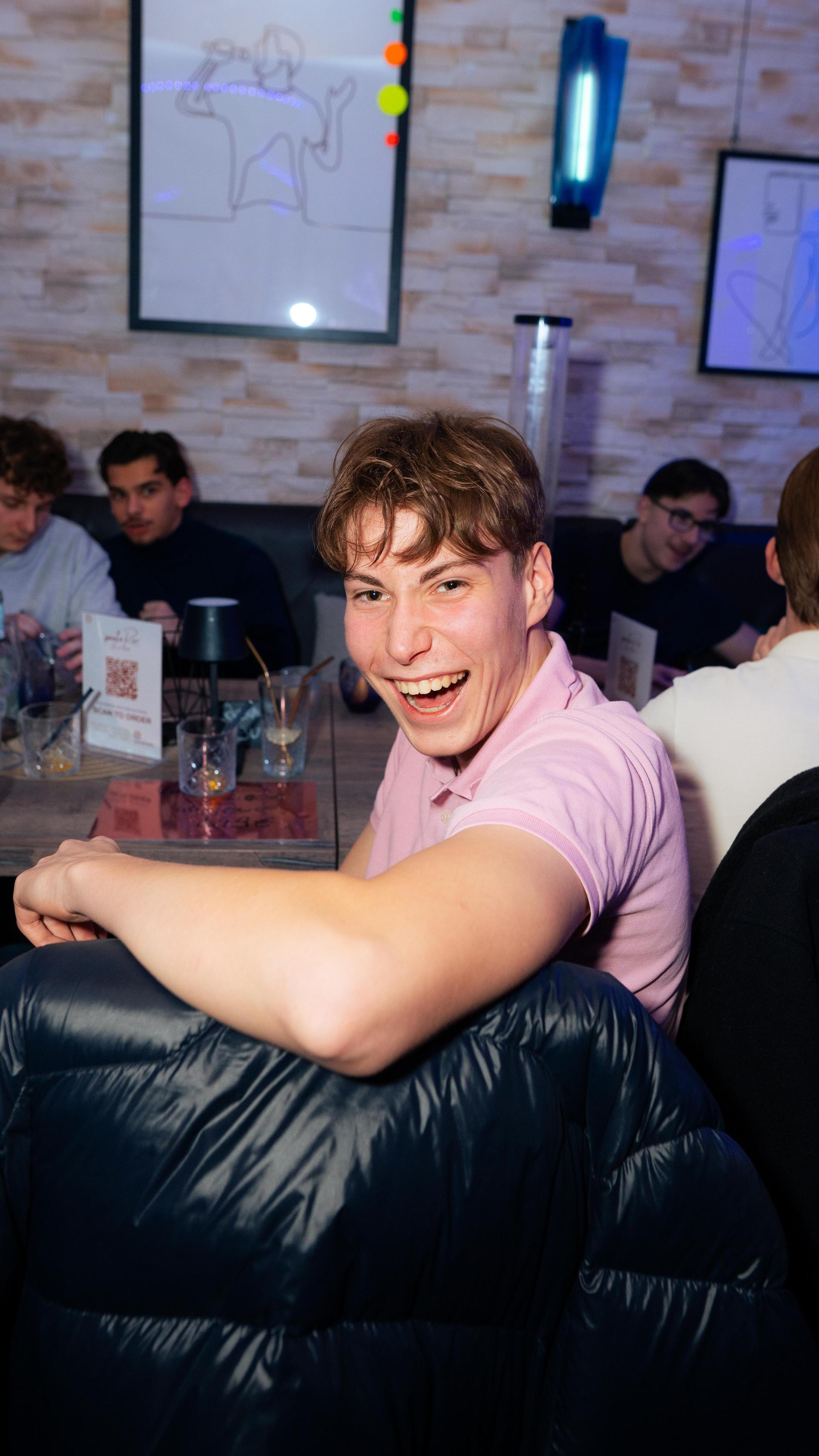 Am Freitag habt ihr beim Feiern in der SantoRino Bar ordentlich Gas gegeben. (Bild: Hannes Stock)