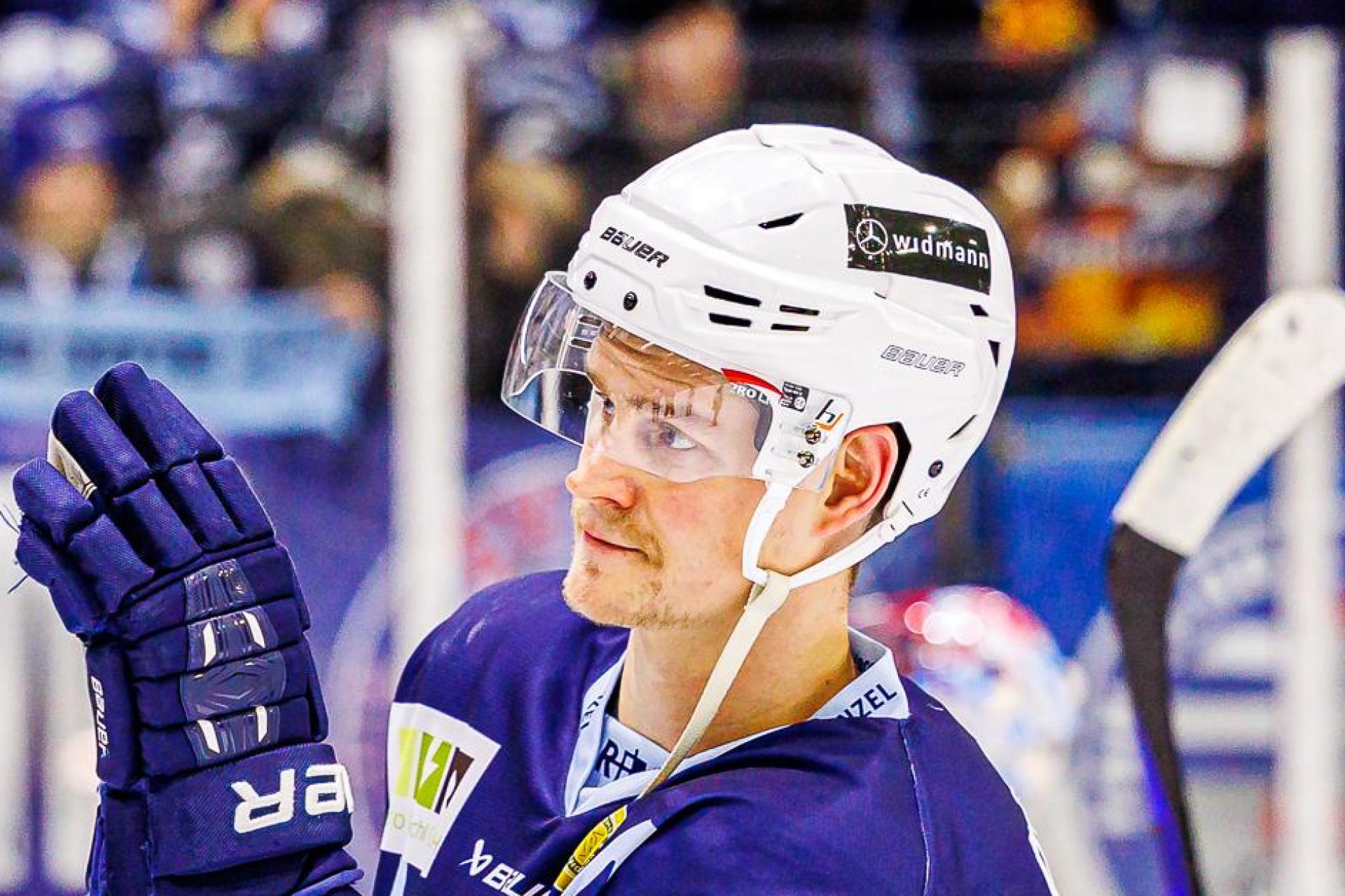 Ex-Blue-Devils-Spieler Elia Ostwald wechselt zum EV Moosburg in die Landesliga.  (Archivbild: Werner Moller)