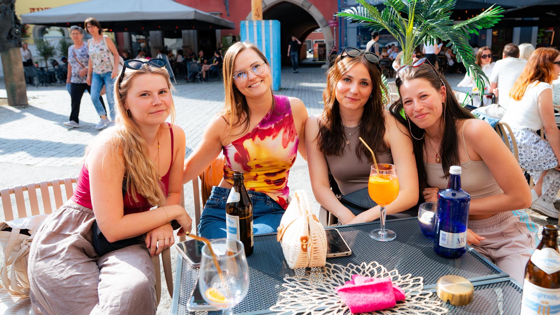 Daydrinking am Samstag im SantoRino.  (Bild: Hannes Stock)