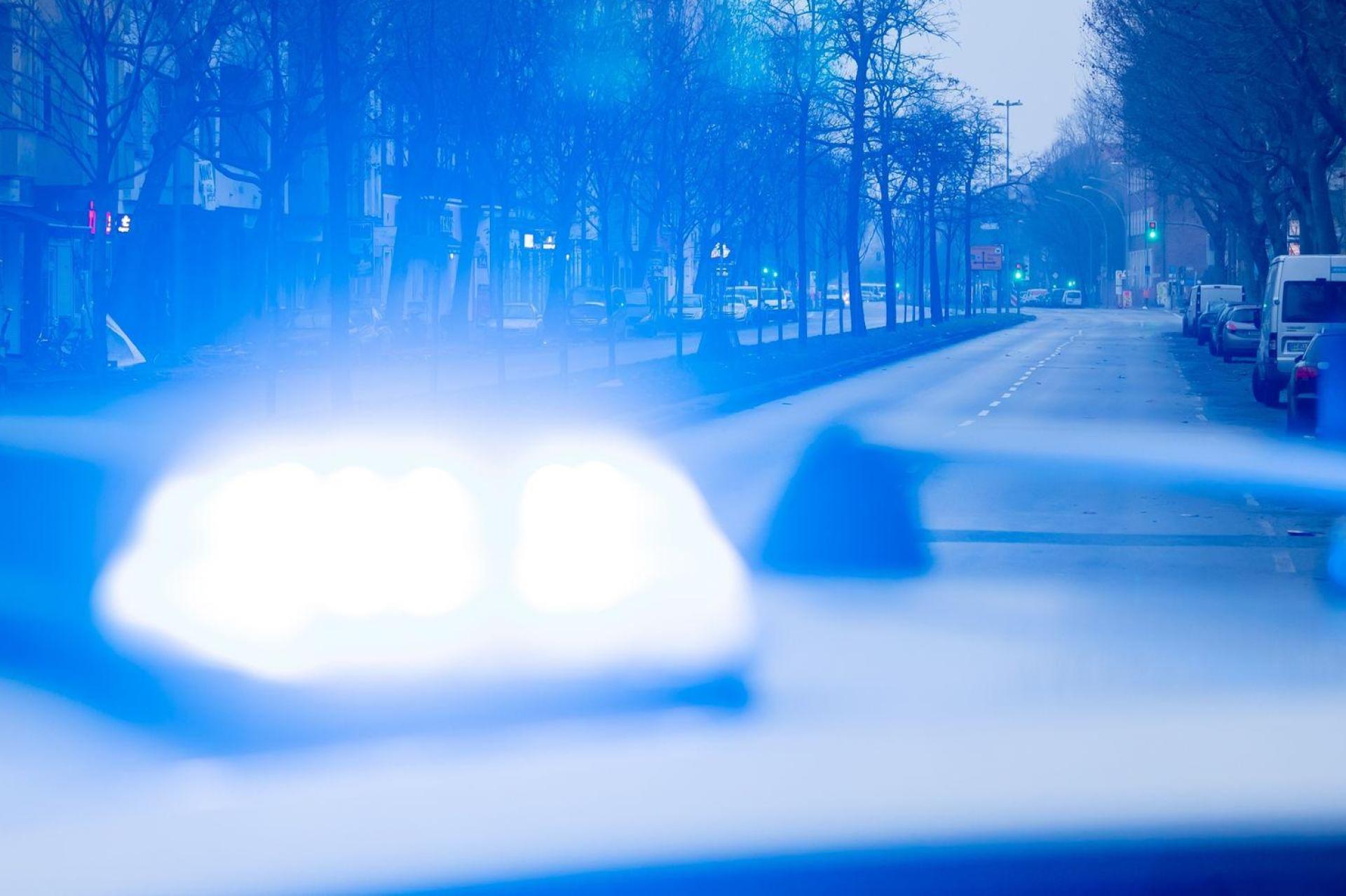 In Pressath wurde ein Auto an zwei verschiedenen Orten zerkratzt.  (Symbolbild: Christoph Soeder/dpa/Symbolbild)