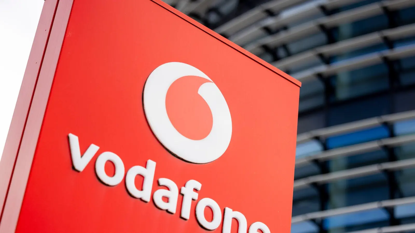 Zeitweise war das Vodafone-Netz im Raum Weiden und Amberg-Sulzbach gestört. (Symbolbild: Thomas Banneyer/dpa/dpa-tmn)
