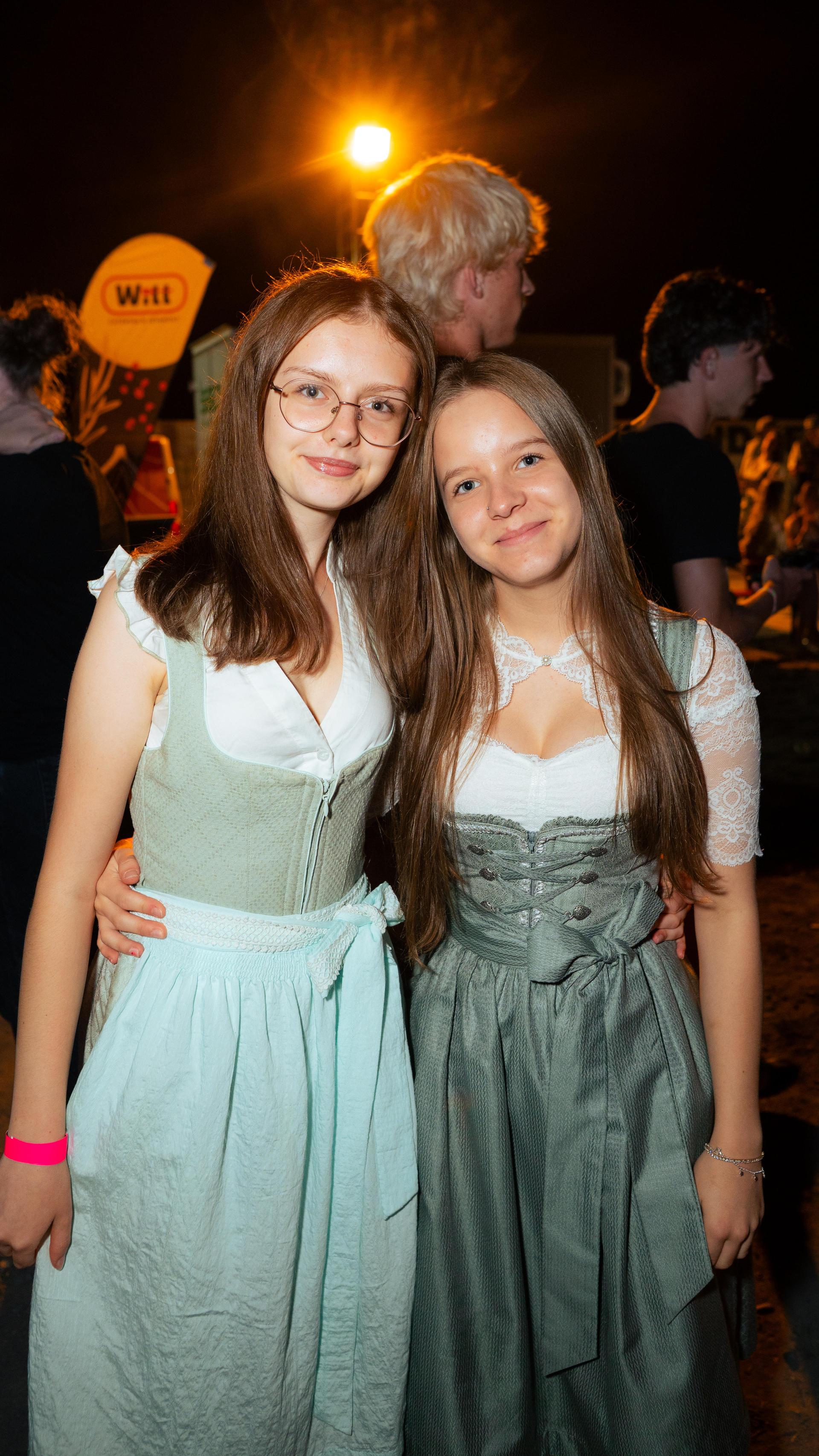 Gute Stimmung, volles Zelt und super Momentaufnahmen. (Bild: Hannes Stock)