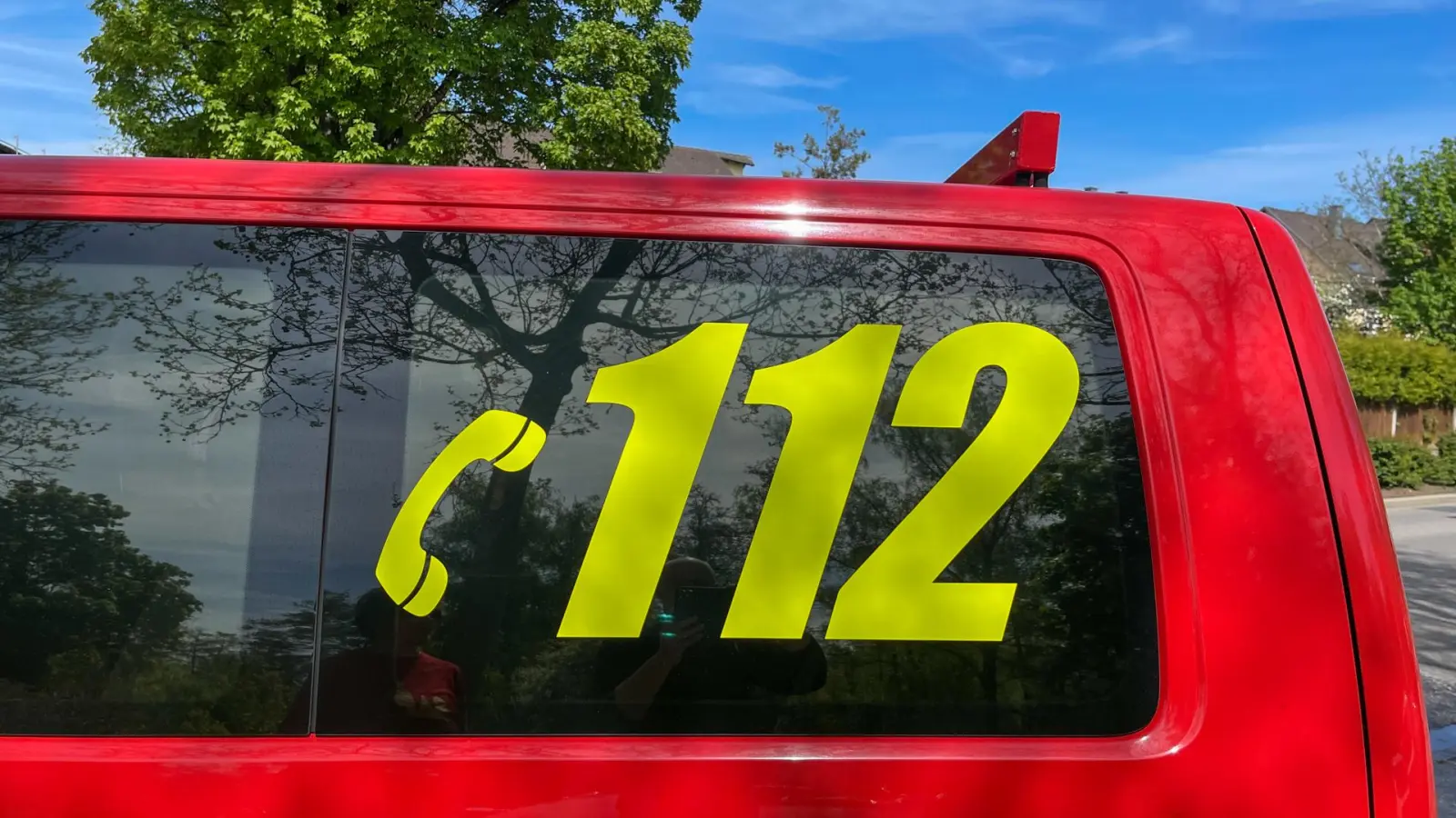 In einem Wald bei Floß ist am Freitag Feuer ausgebrochen. (Symbolbild: Alexander Unger)