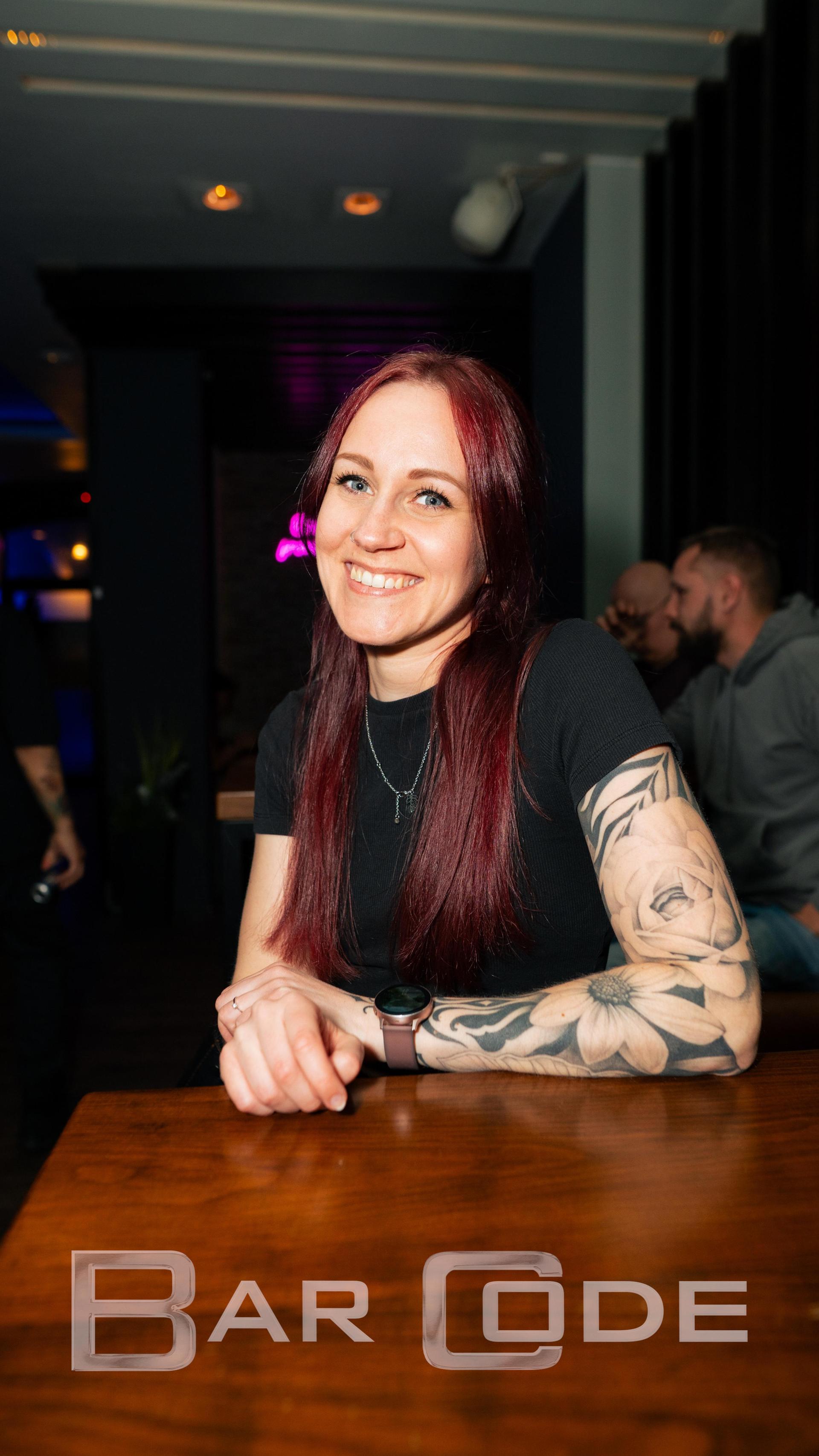 Cocktails, Bier und gute Laune gabs im Barcode am Samstagabend. (Bild: Hannes Stock)