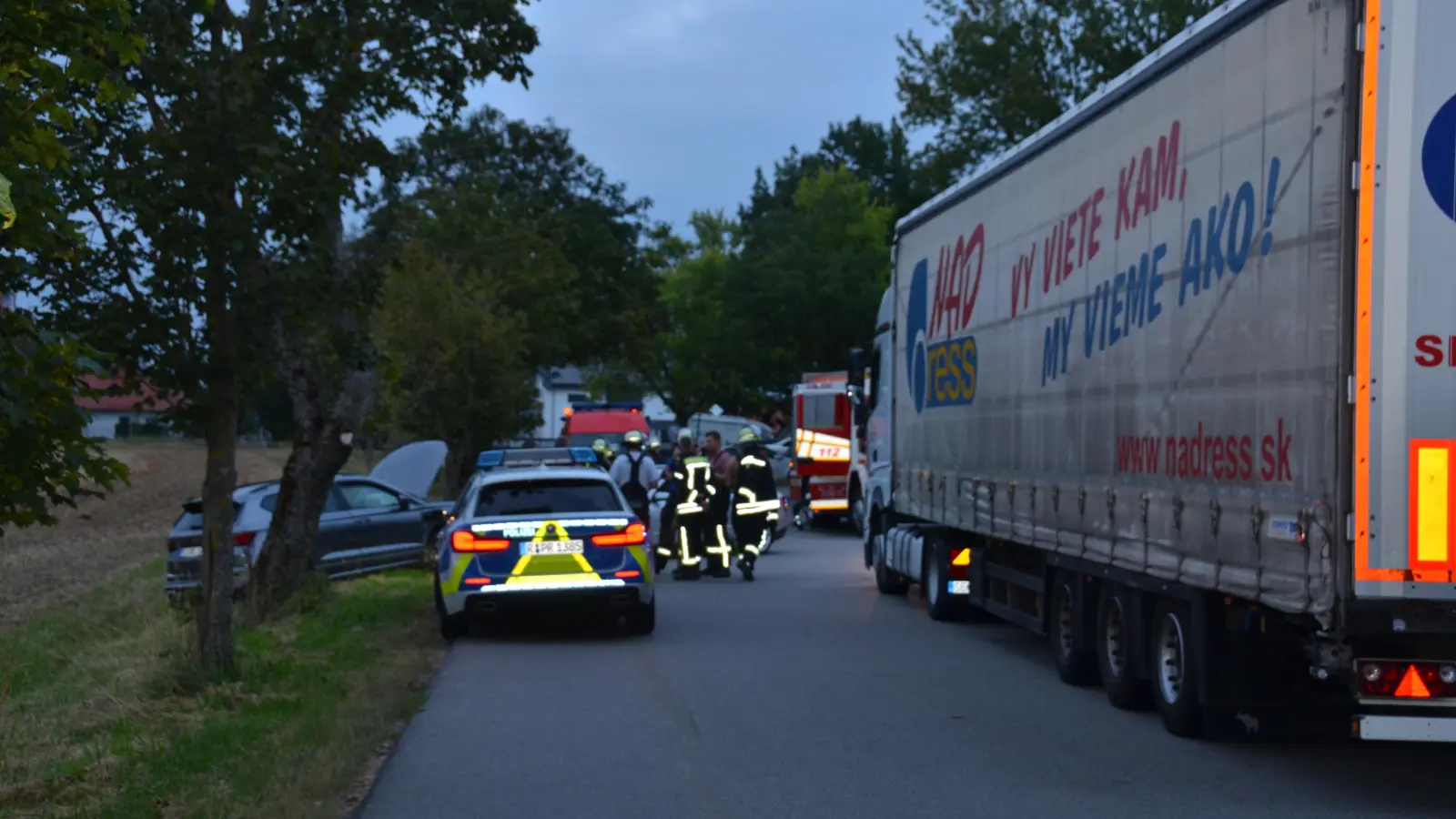 Bei einem Verkehrsunfall an der Stadthalle gibt es am Dienstagabend zwei Leichtverletzte.  (Bild: dob)