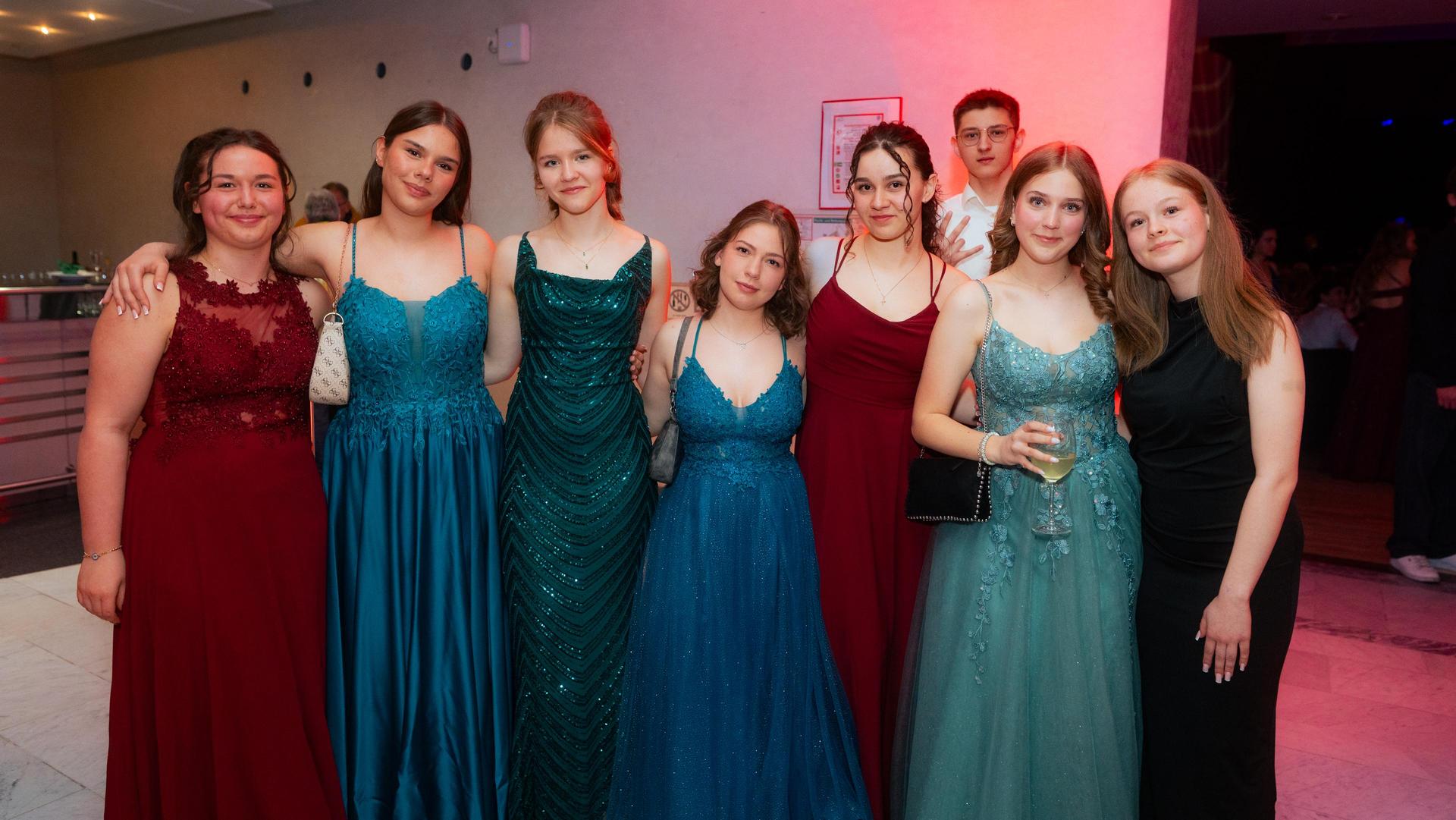 So war der Abschlussball der Realschulen in Weiden. (Bild: Hannes Stock)