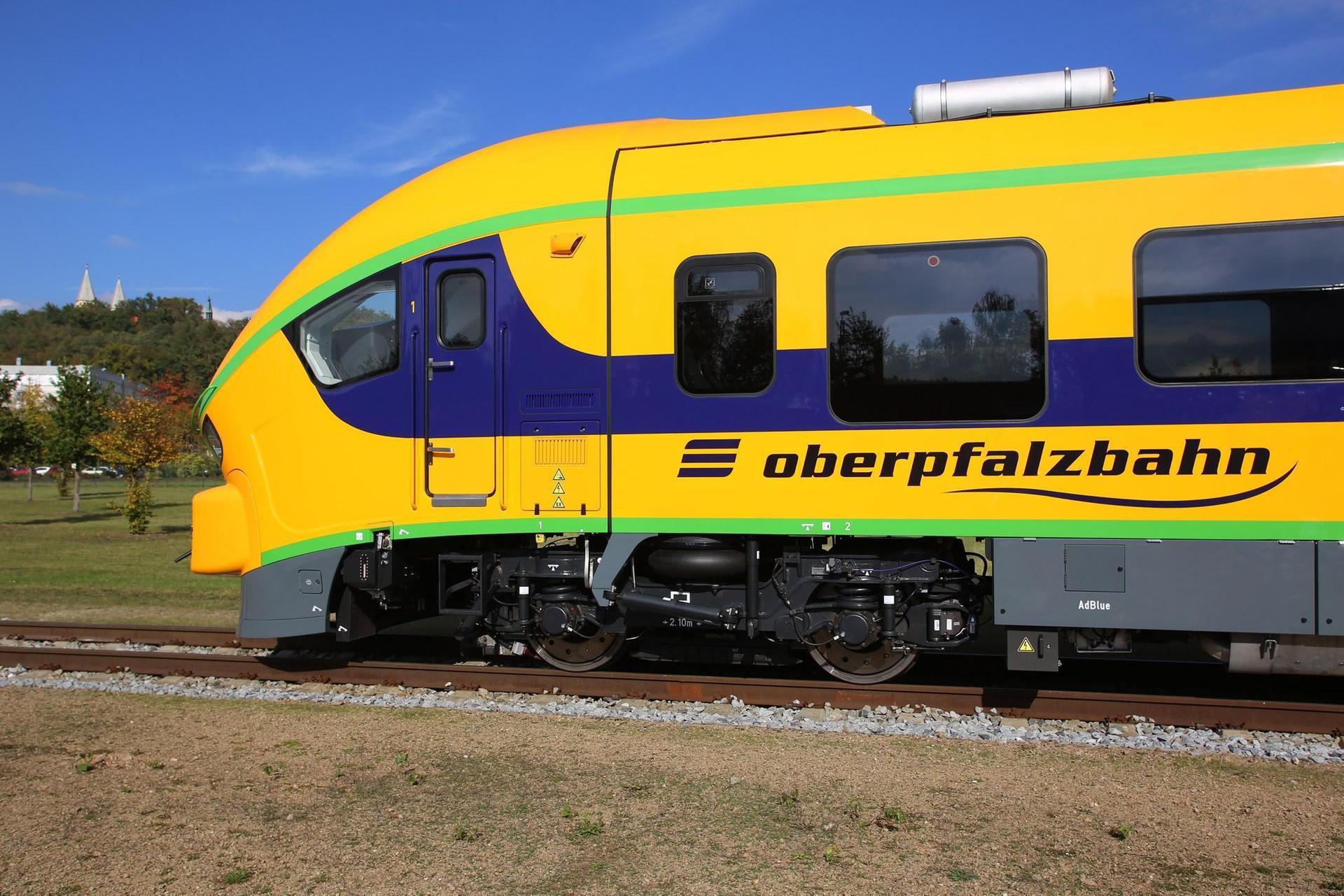 Die Mitarbeiter der Länderbahn sind nicht zum Streik aufgerufen. Trotzdem kann es auch in der Oberpfalz zu Einschränkungen kommen, da die Mitarbeiter der Stellwerke vielerorts GDL-Mitglieder sind. (Archivbild: Götz)