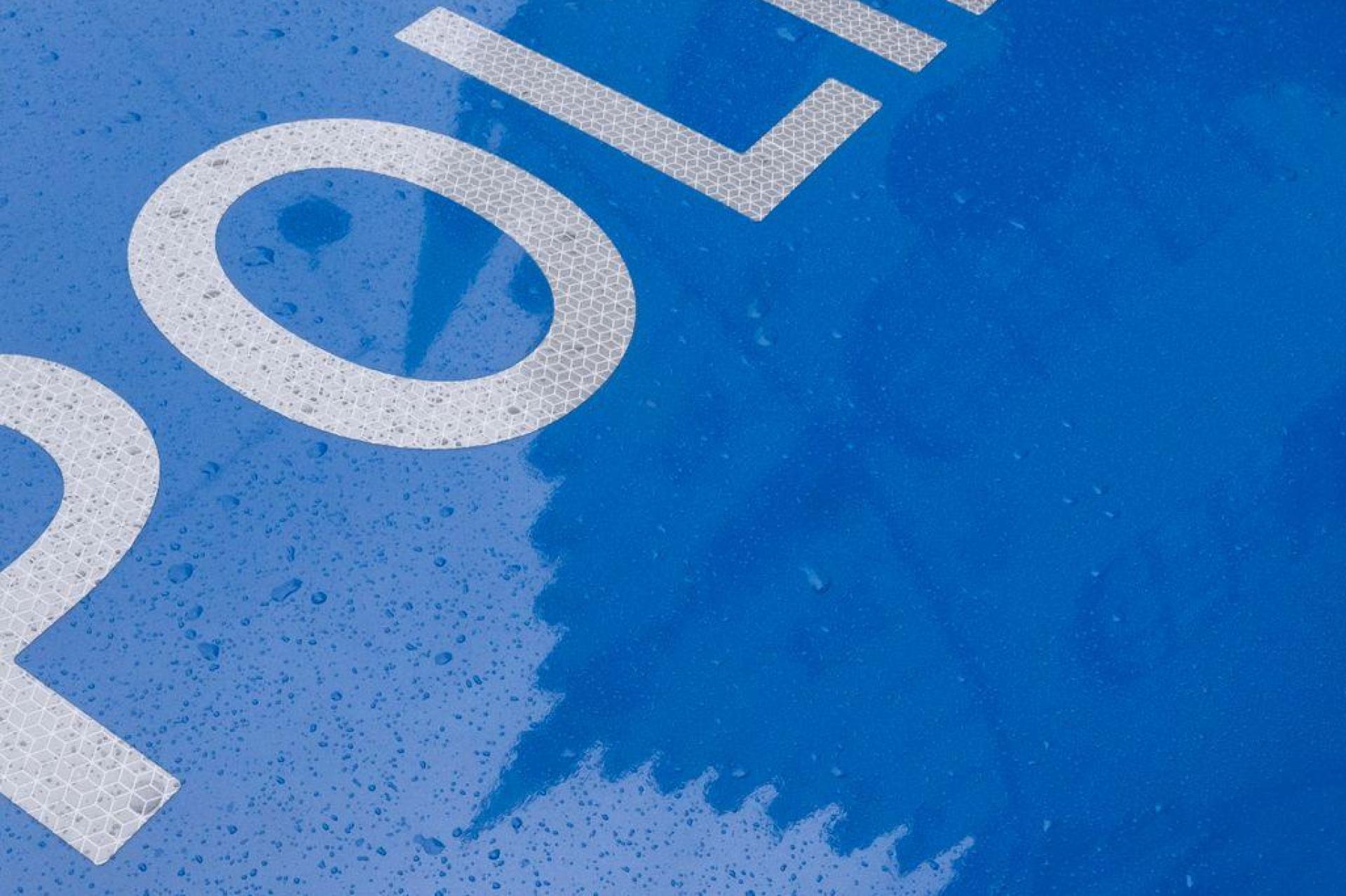 Die Polizei bittet um Hilfe aus der Bevölkerung. (Symbolbild: Peter Kneffel/dpa)