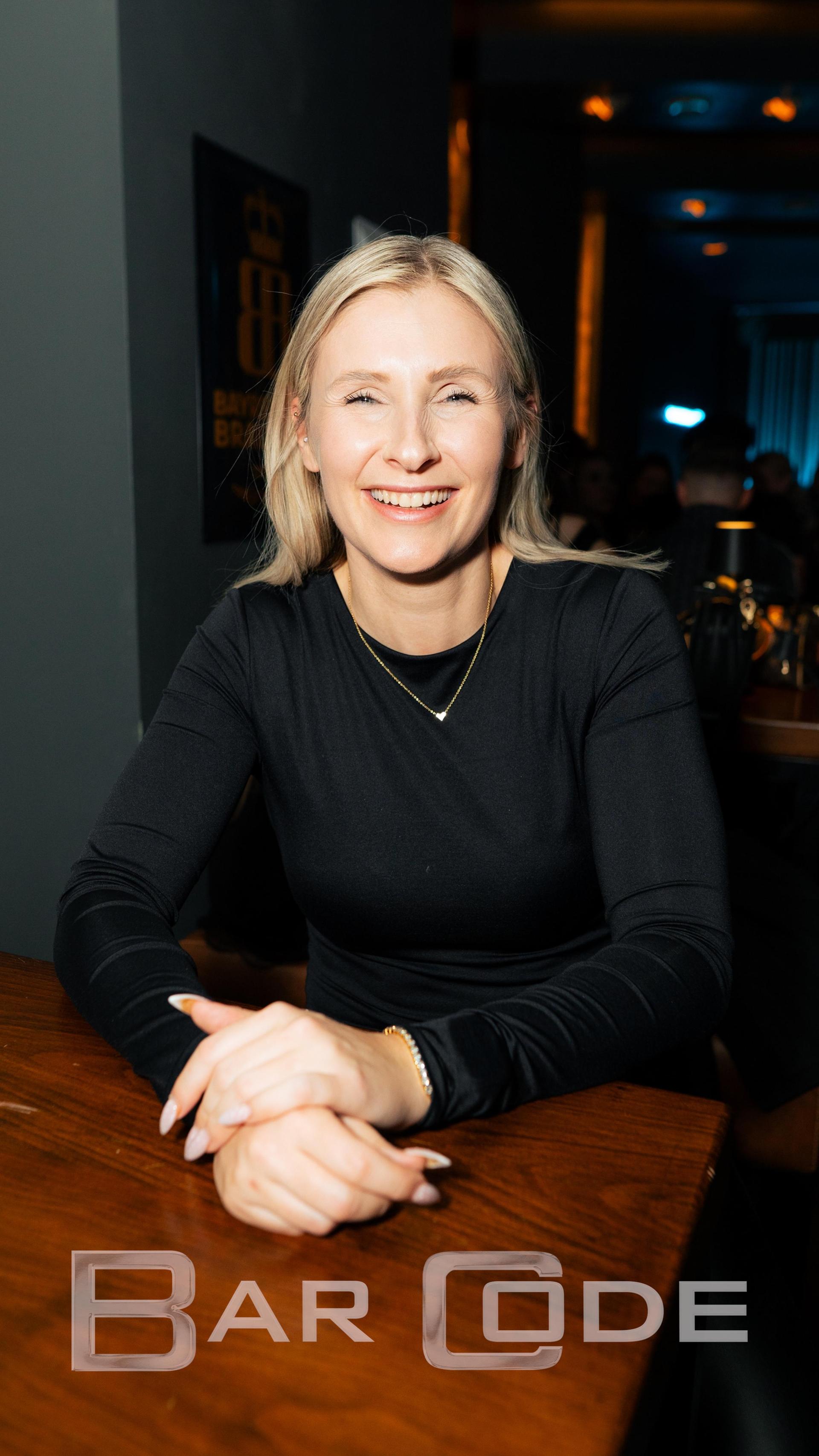 Cocktails, Bier und gute Laune gabs im Barcode am Samstagabend. (Bild: Hannes Stock)